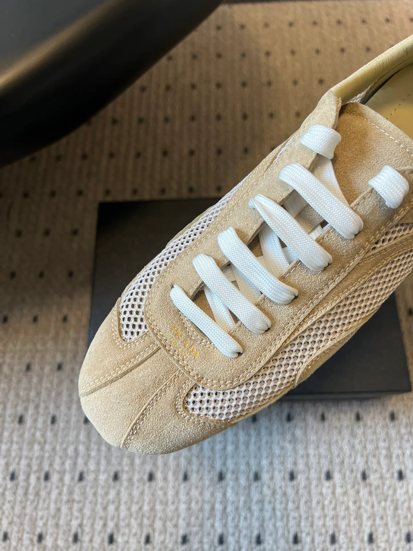 Кроссовки Женские Prada 10496677