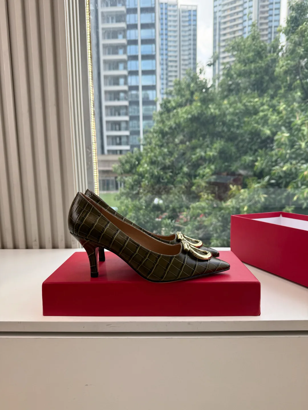 Туфли Женские Salvatore Ferragamo 18154500