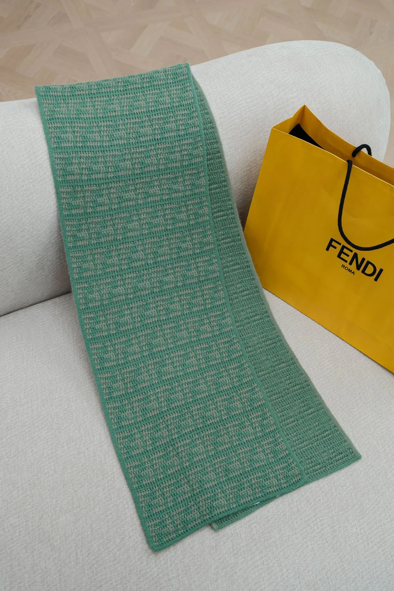 Шарфы Fendi 1255660