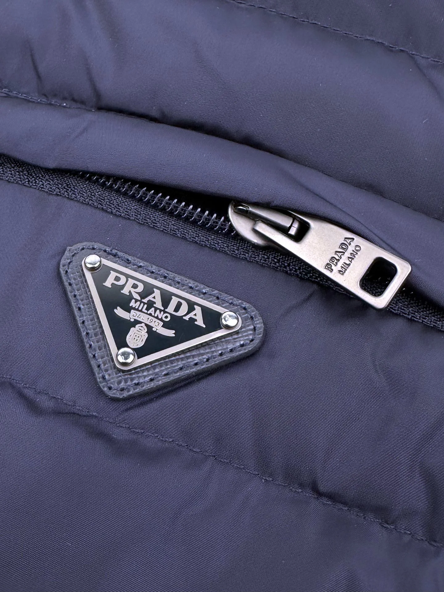 Куртки И Пуховики Женские Prada 17216825