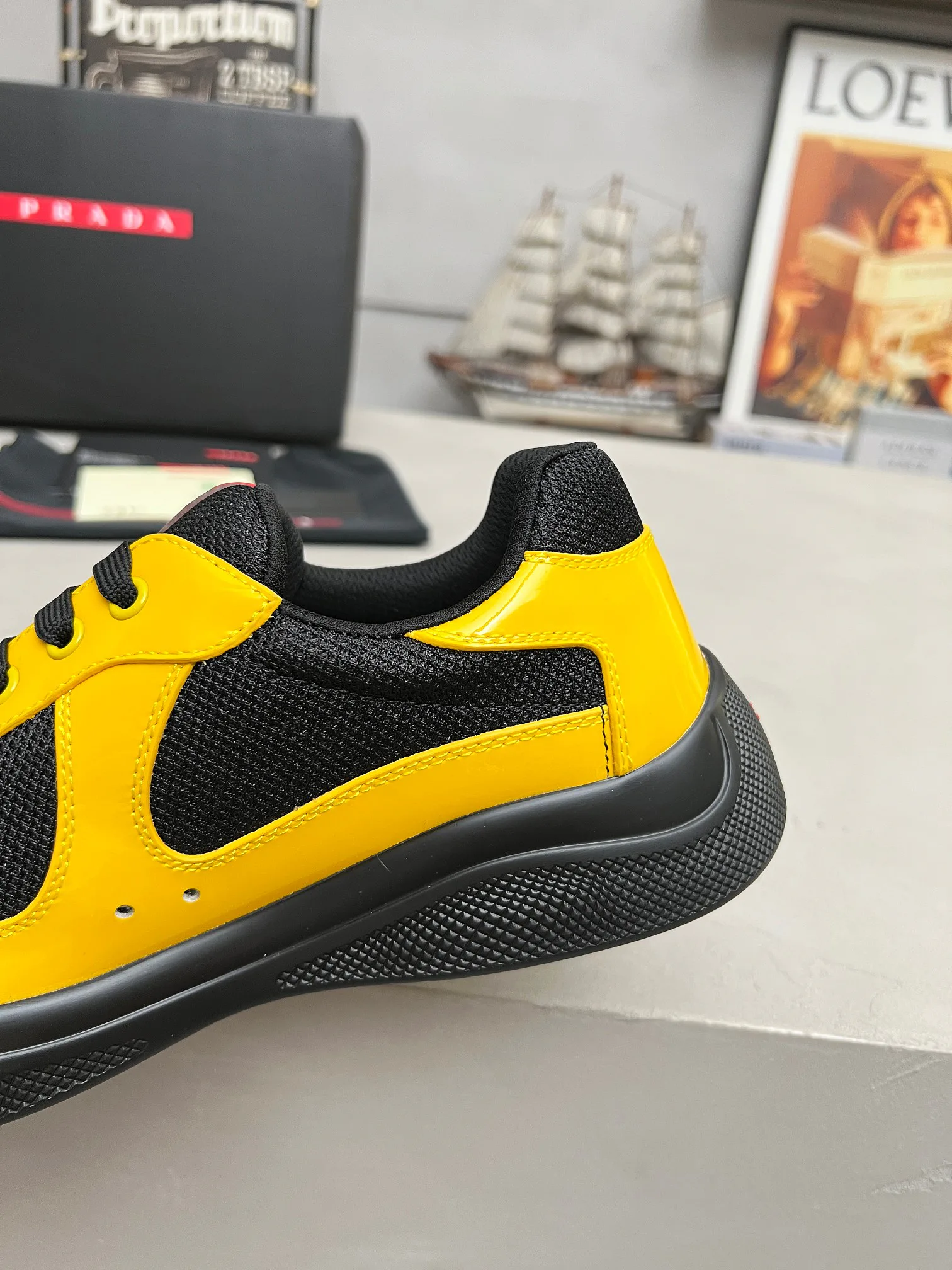 Кроссовки Женские Prada 931593