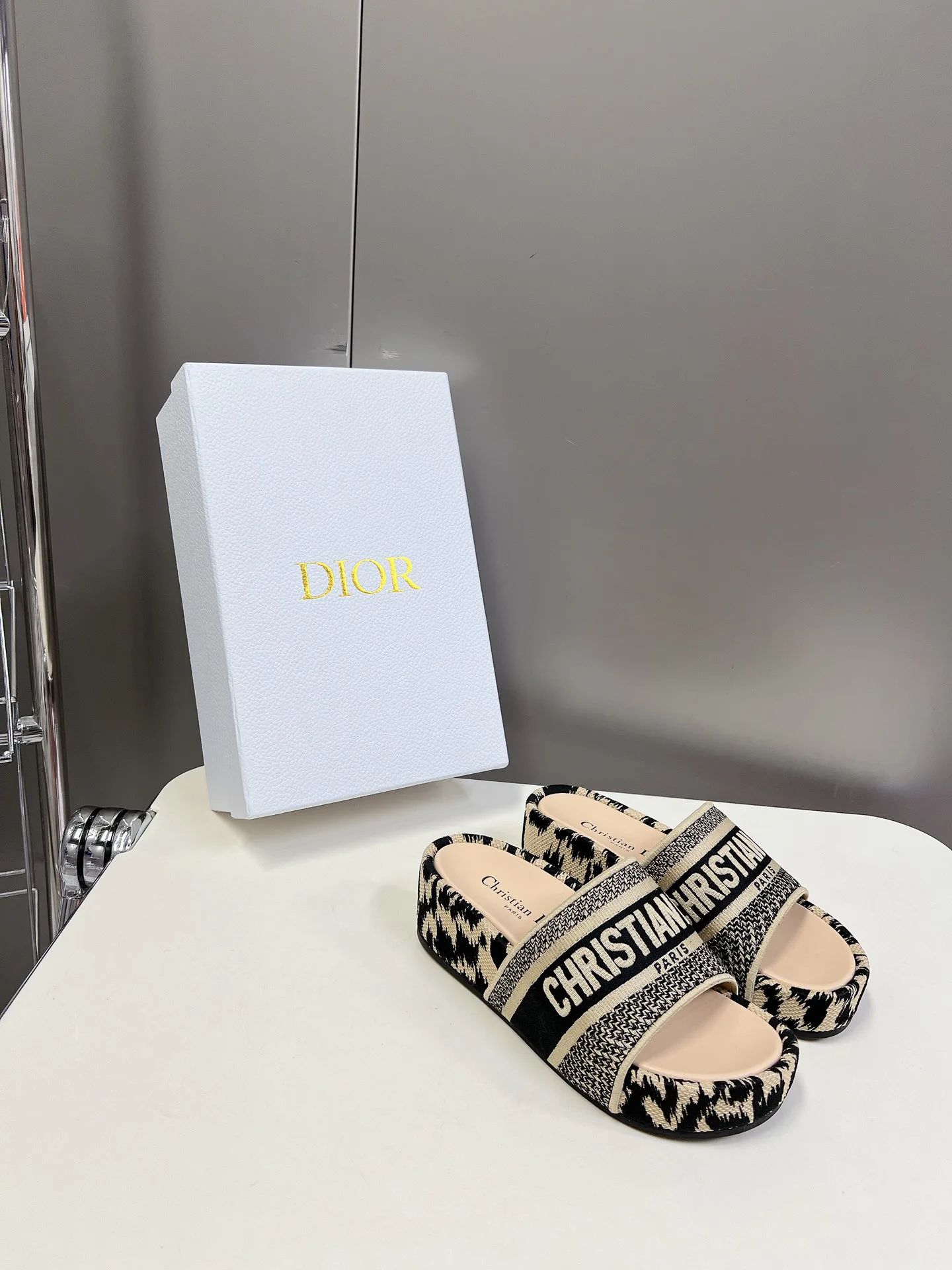 Сандалии Женские Christian Dior 11707856