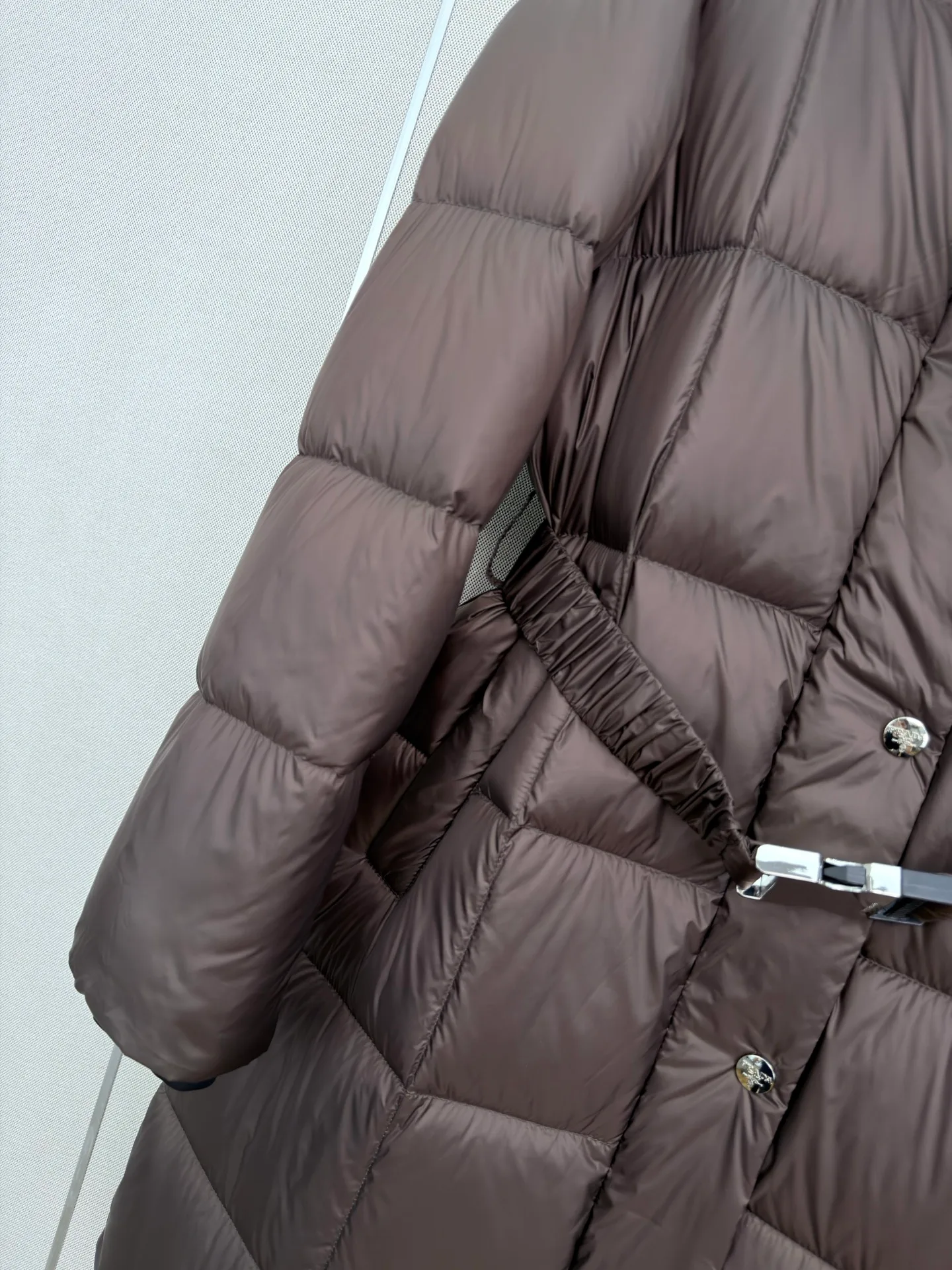 Куртки И Пуховики Женские Prada 18108887