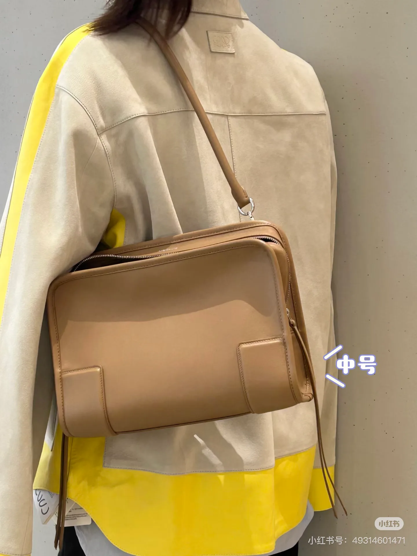 Классические Сумки Женские Loewe 17333206