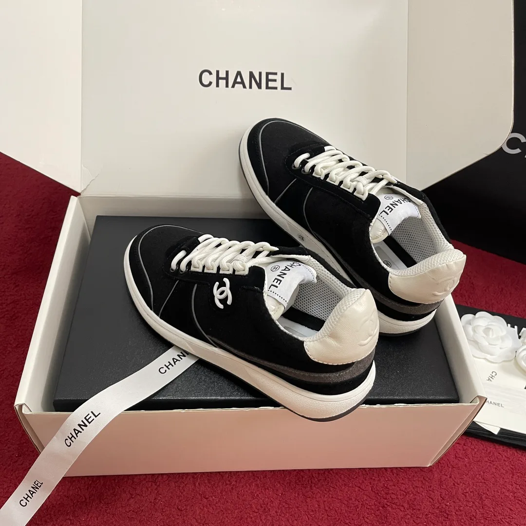 Кроссовки Женские Chanel 18195103