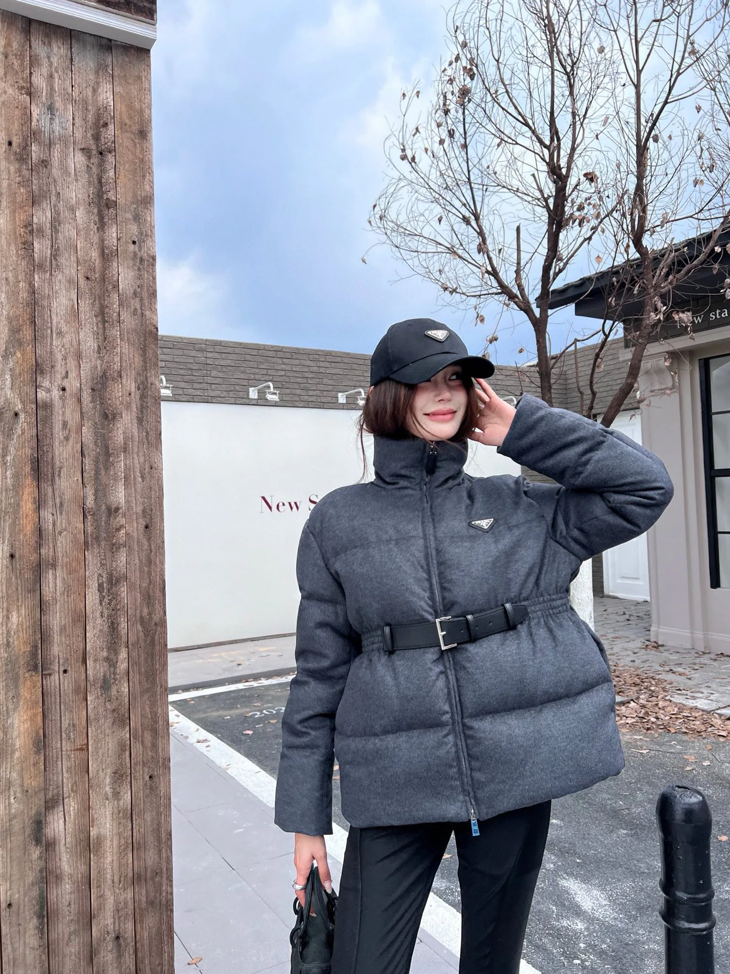 Куртки И Пуховики Женские Prada 373579