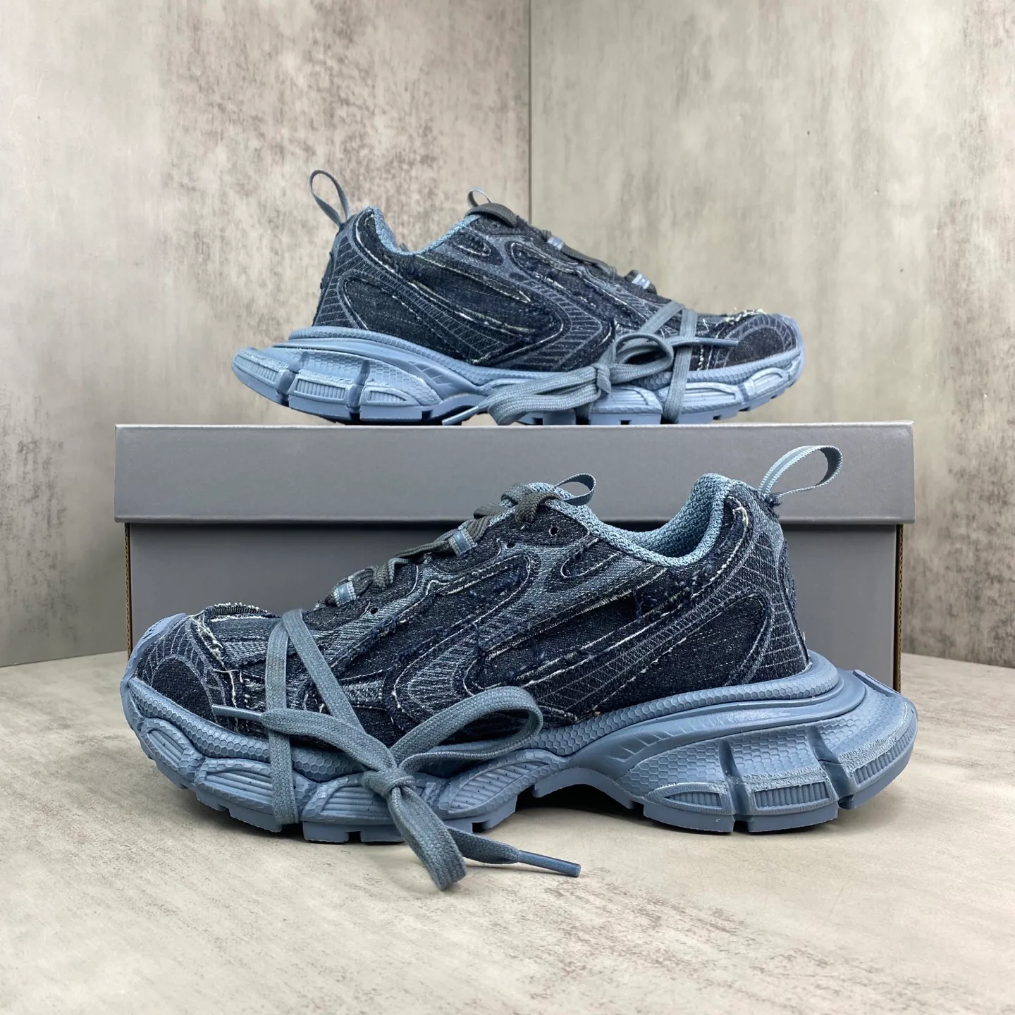 Кроссовки Женские Balenciaga 11102644