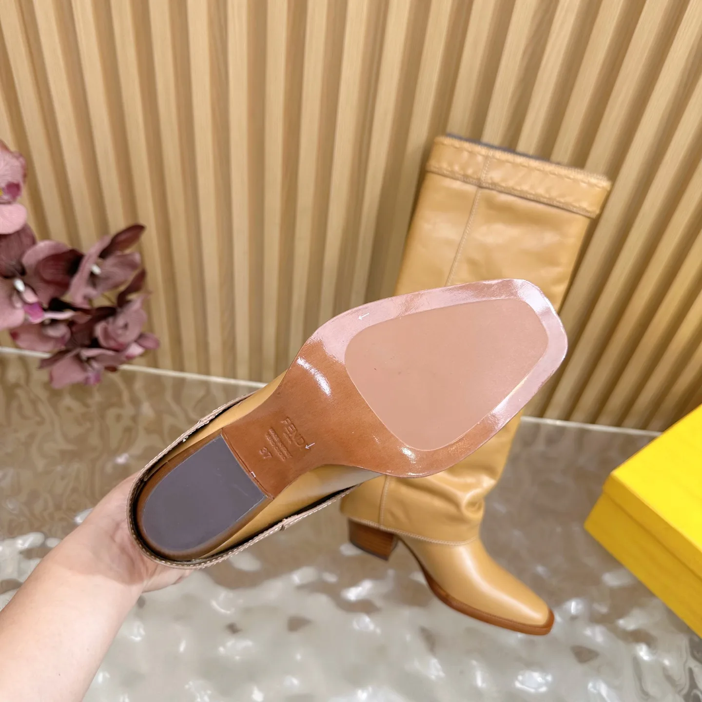 Сапоги Женские Fendi 18235451