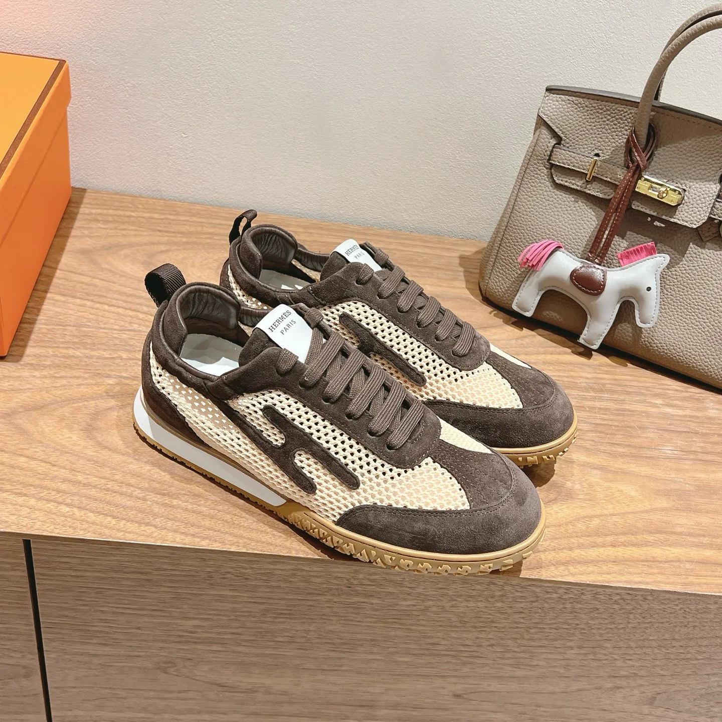 Кроссовки Женские Hermes 689327