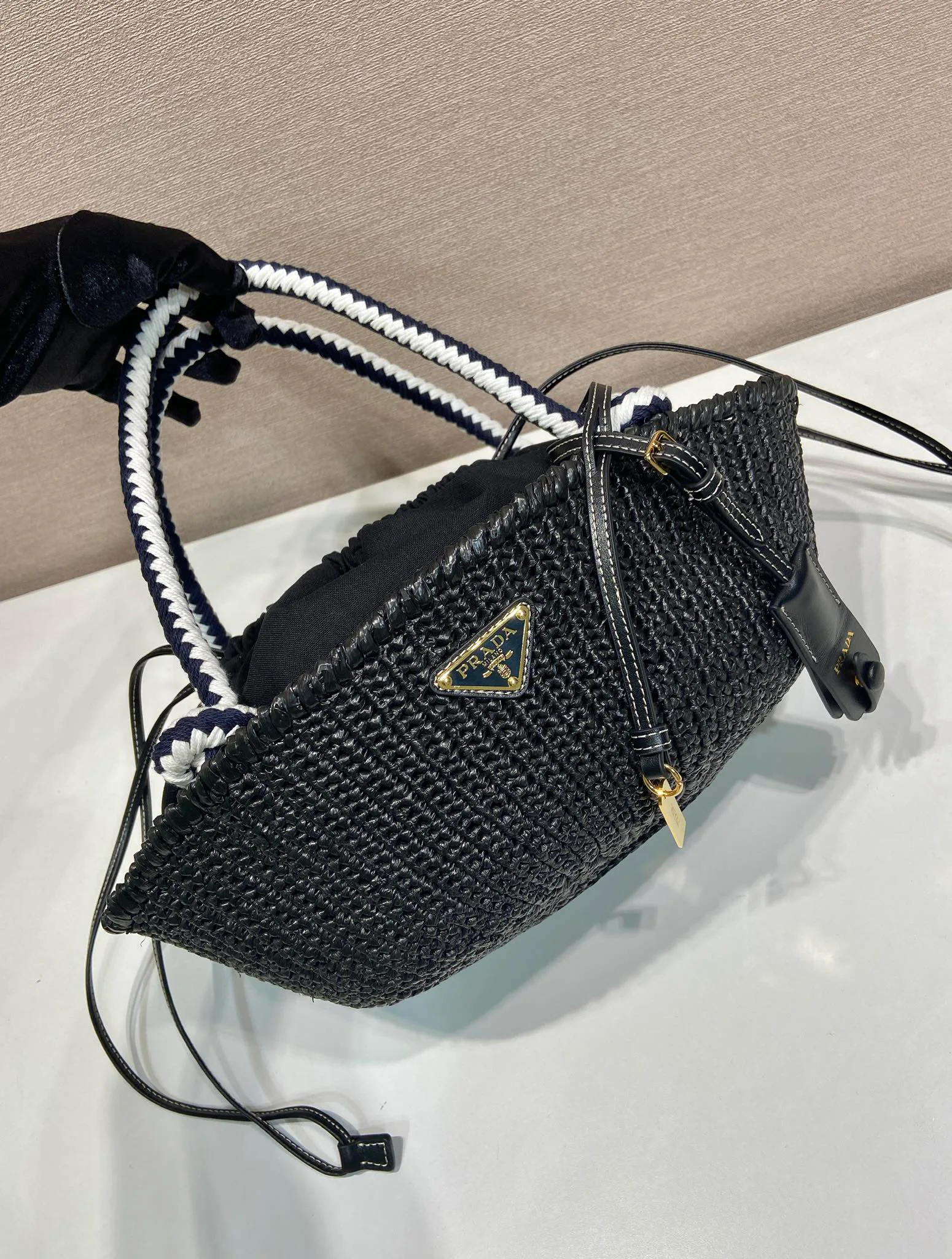 Классические Сумки Женские Prada 11565753