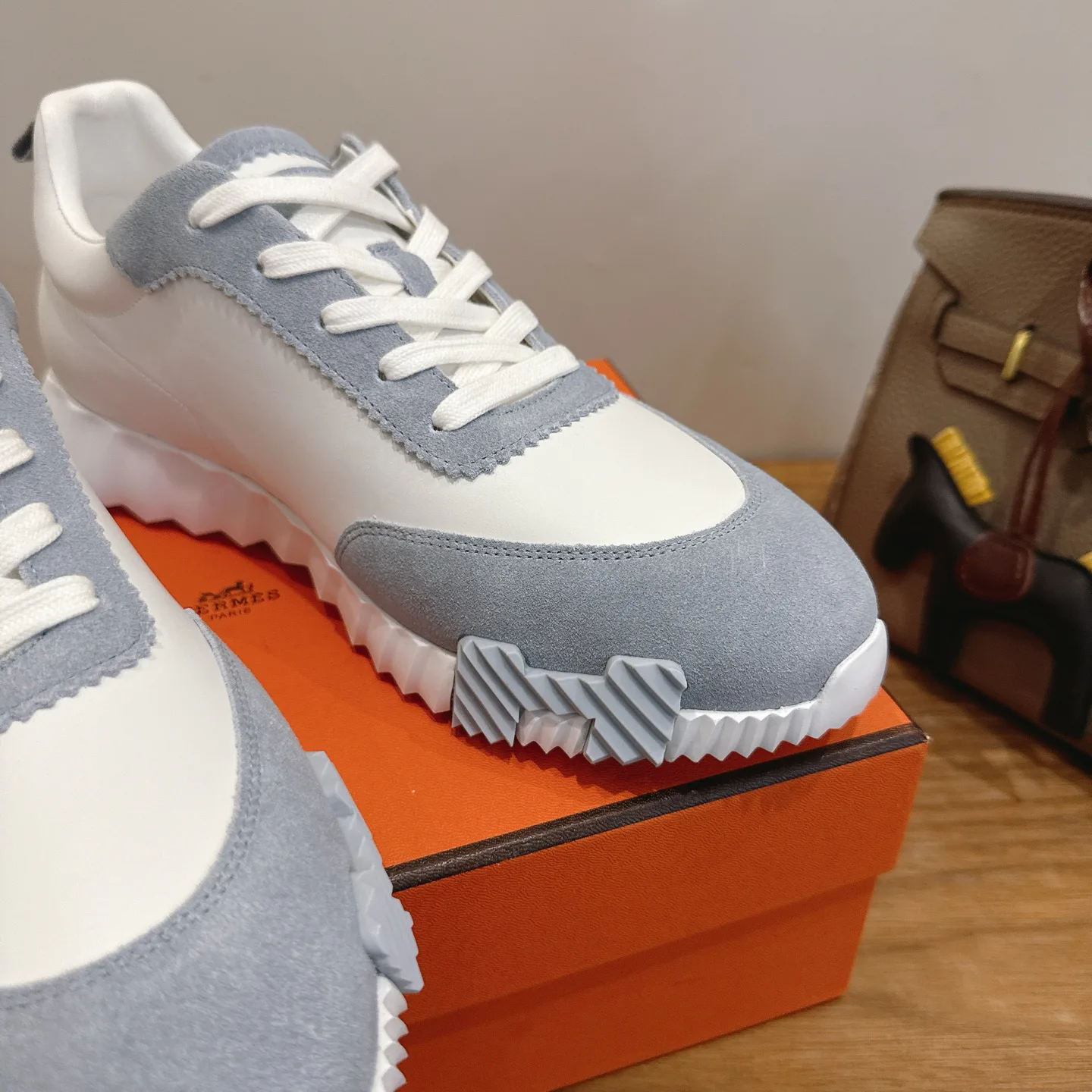 Кроссовки Мужские Hermes 17414506