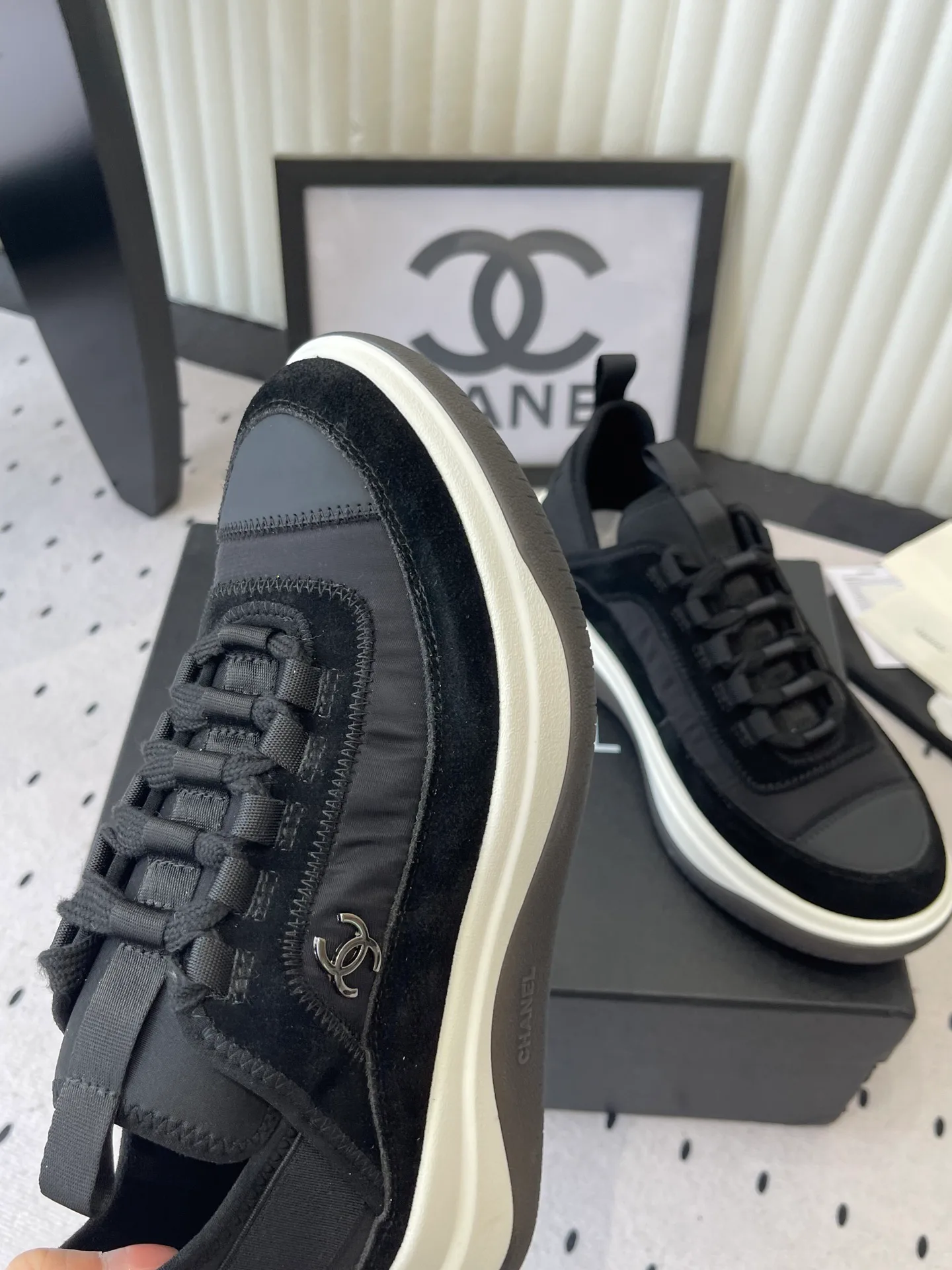 Кроссовки Женские Chanel 11790992