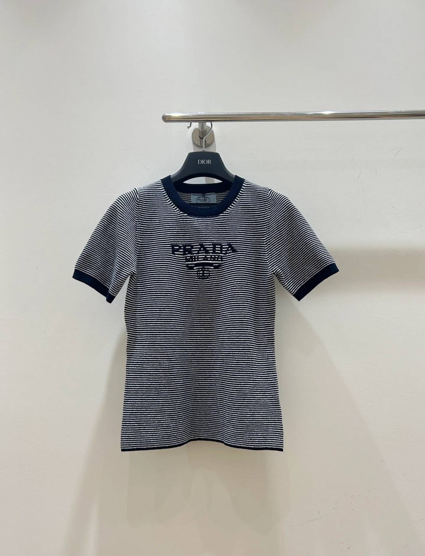 Футболки Женские Prada 17660685