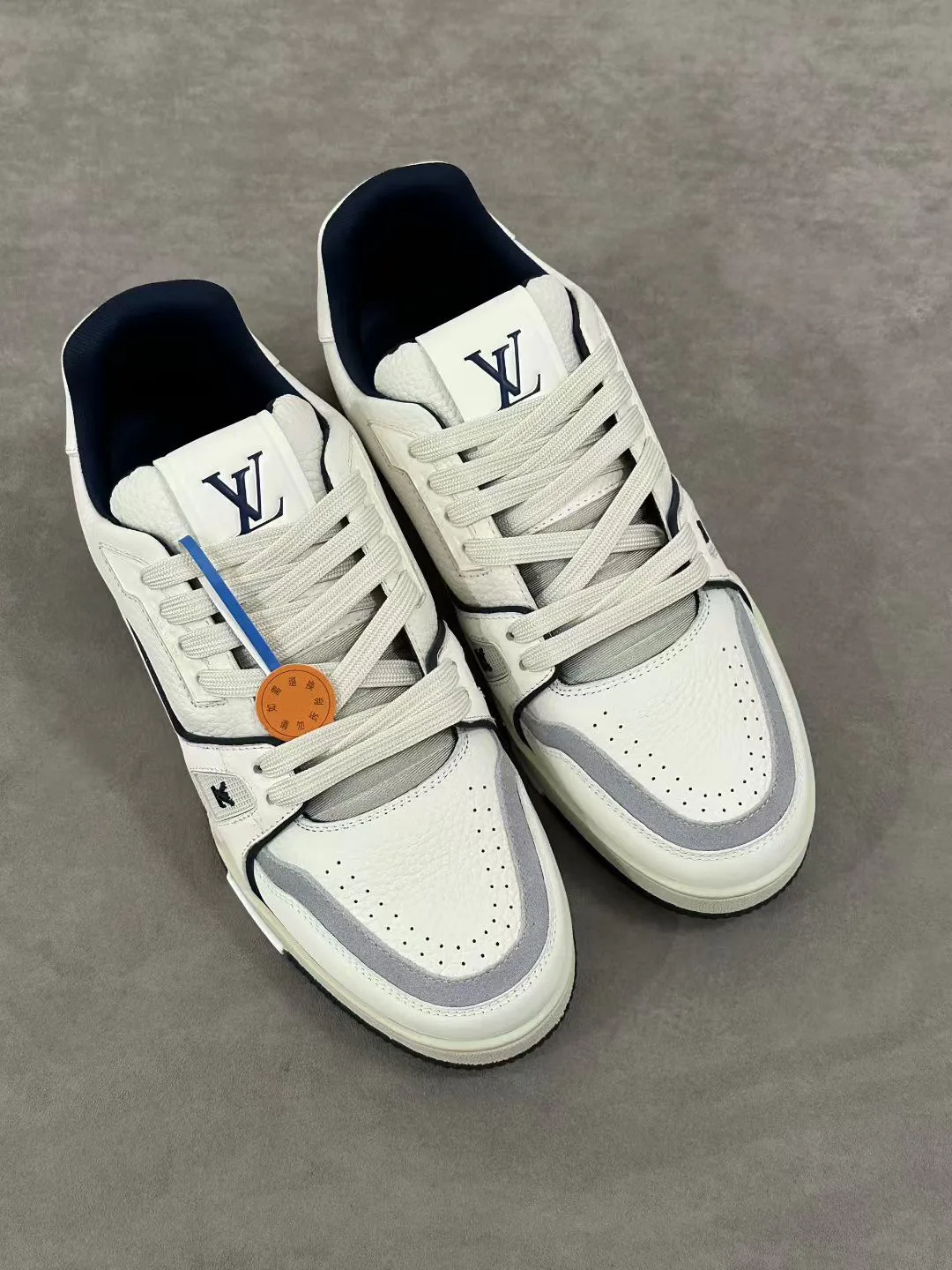 Кроссовки Женские Louis Vuitton 1257953