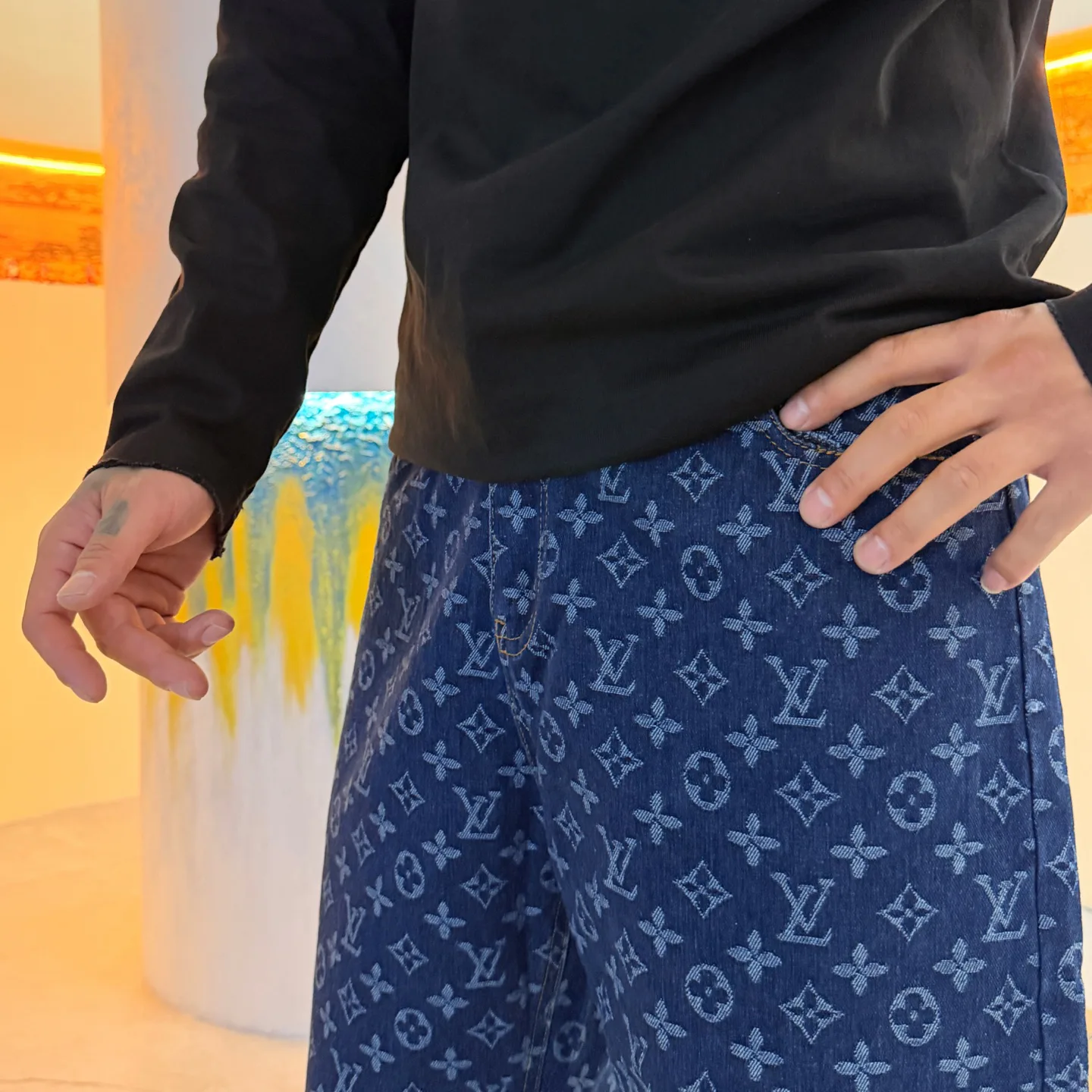 Джинсы Мужские Louis Vuitton 18499630