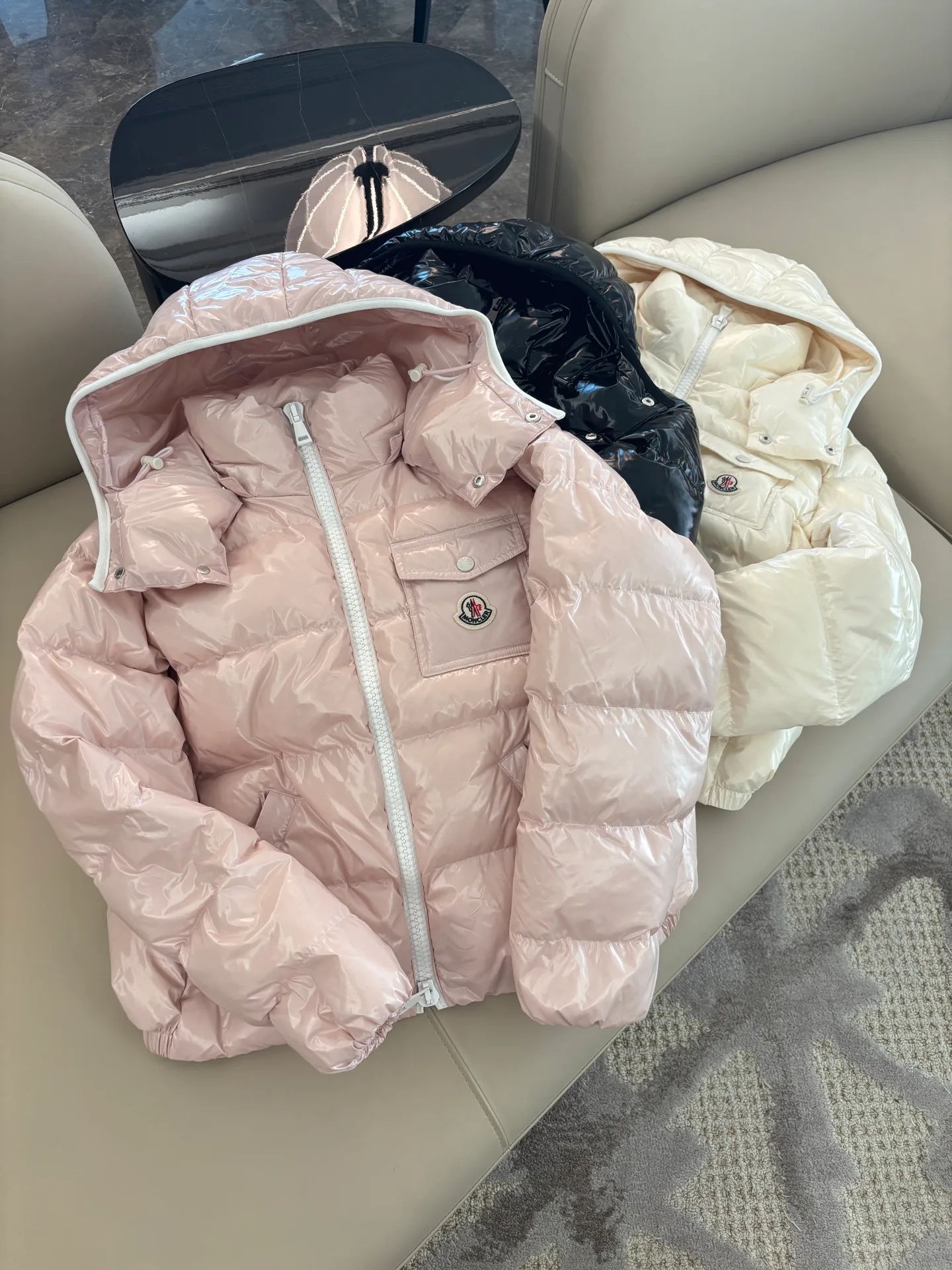 Куртки И Пуховики Женские Moncler 18468705