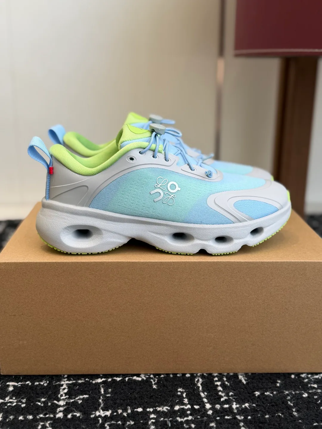 Кроссовки Женские Loewe 735442