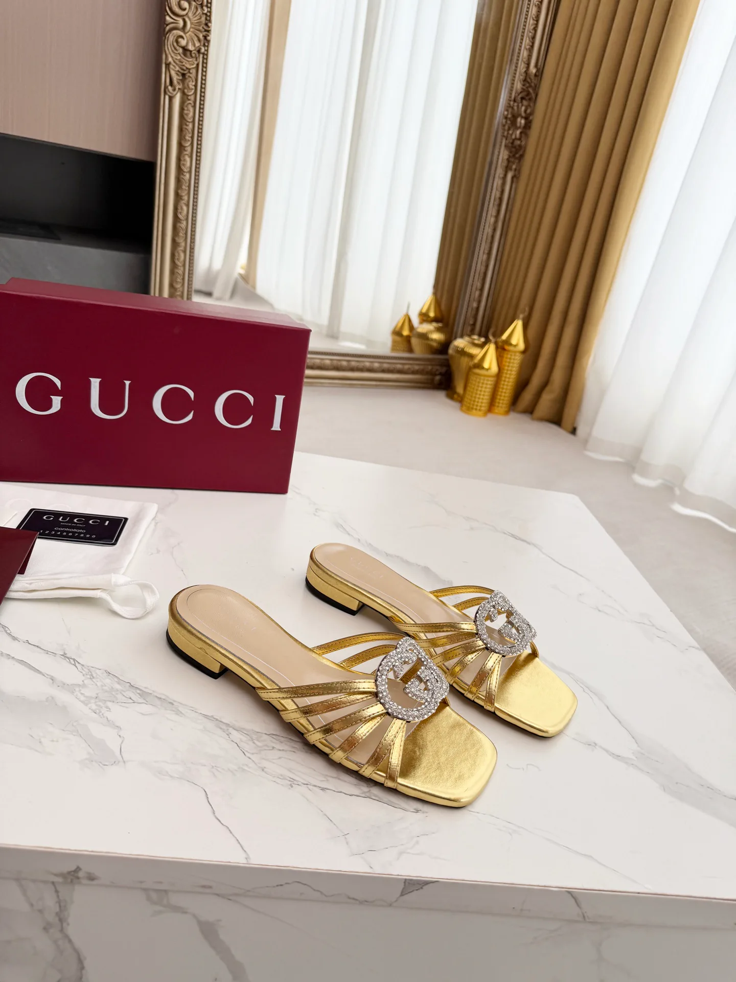 Шлепанцы Женские Gucci 556090