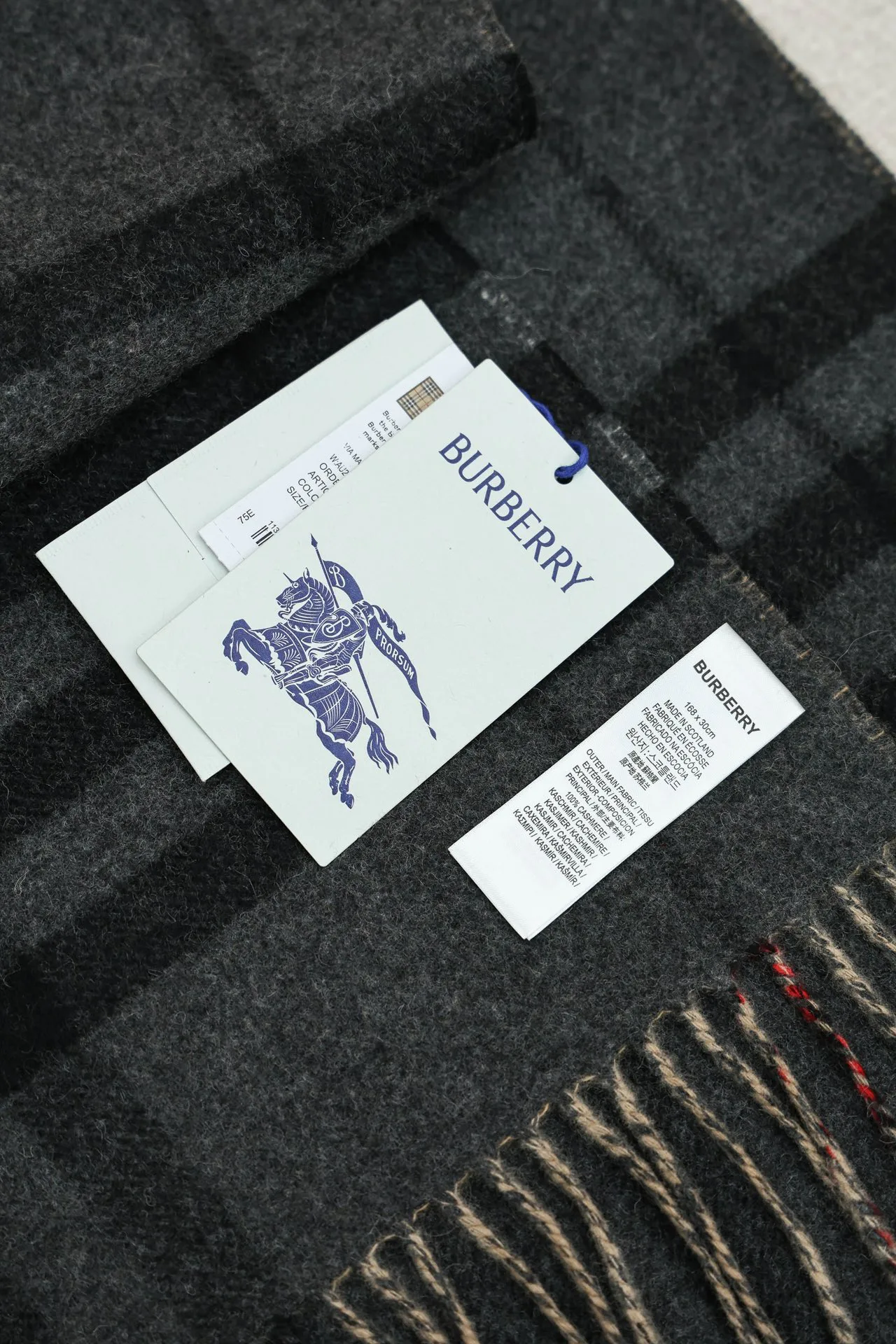 Шарфы Burberry 338237