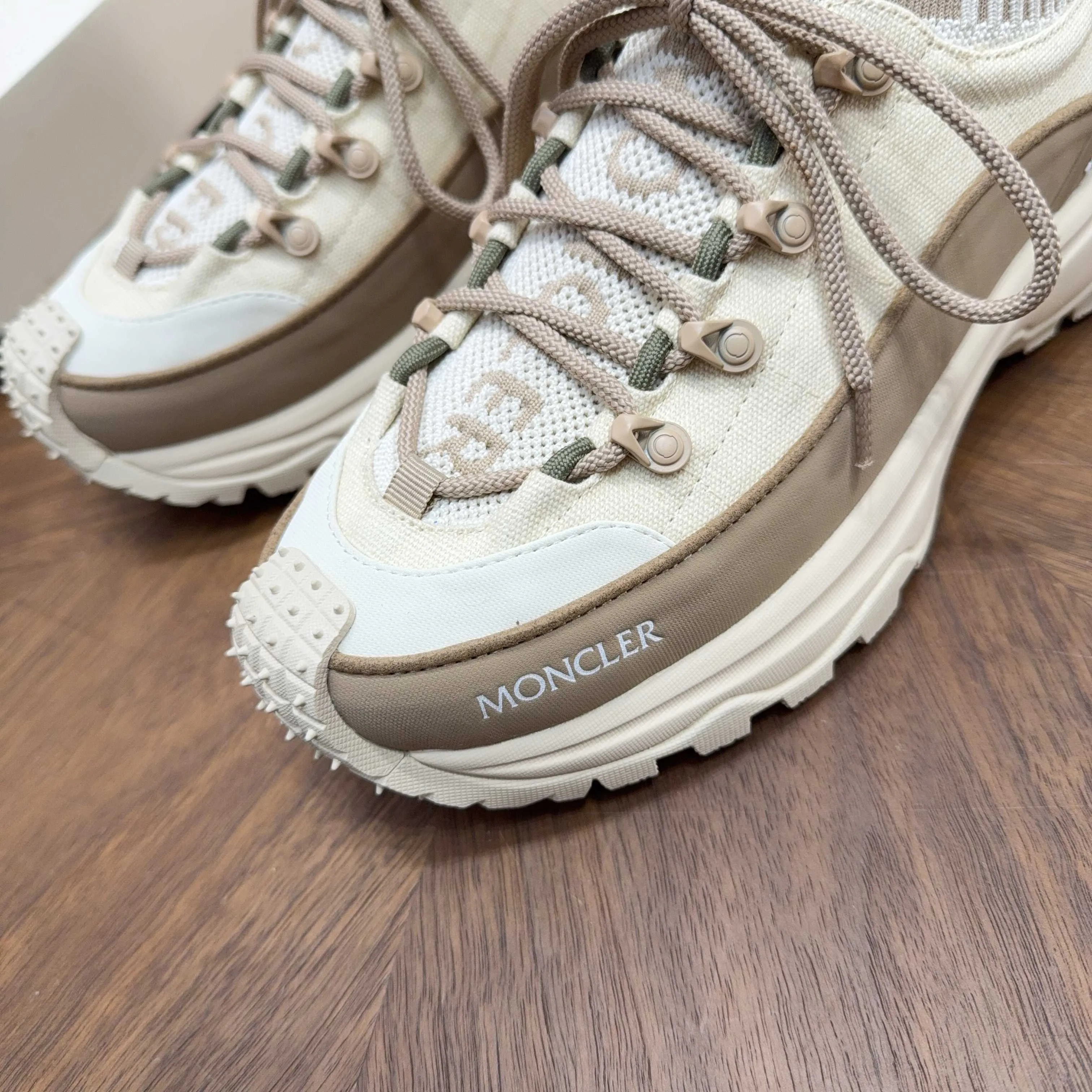 Кроссовки Женские Moncler 18116735