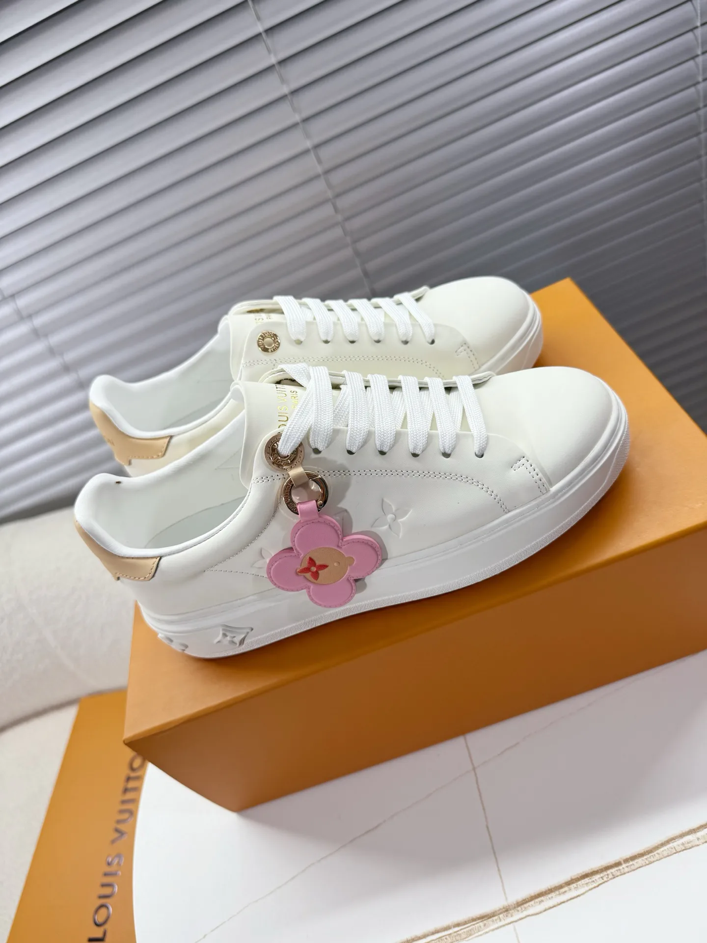Кроссовки Женские Louis Vuitton 466975