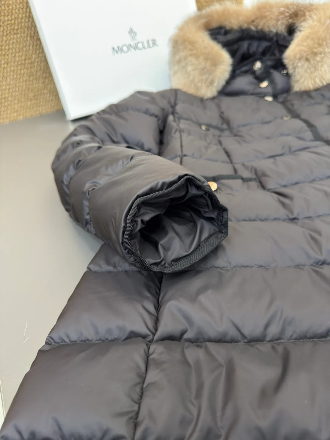 Куртки И Пуховики Женские Moncler 18816433