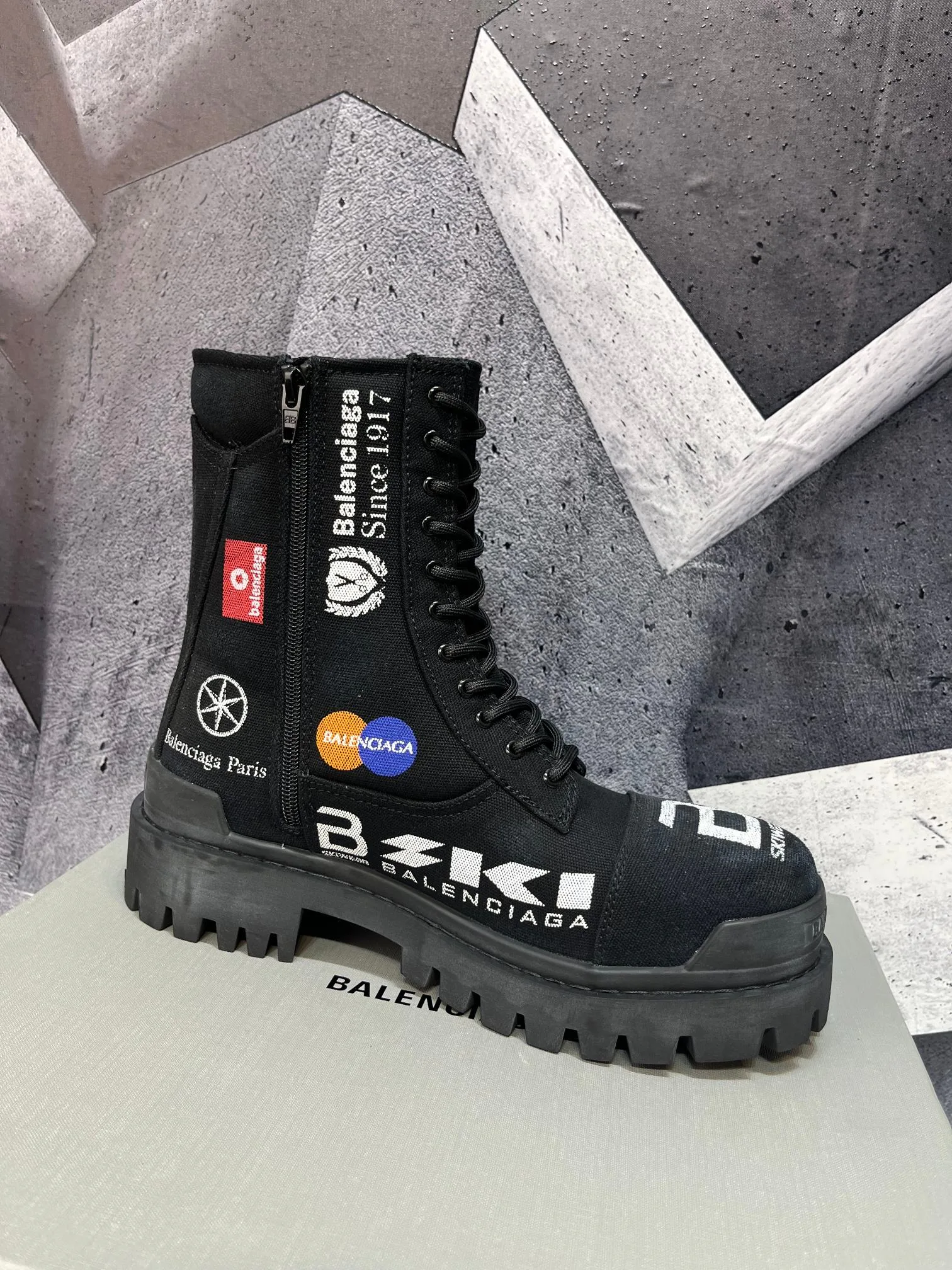 Ботинки Мужские Balenciaga 17962268