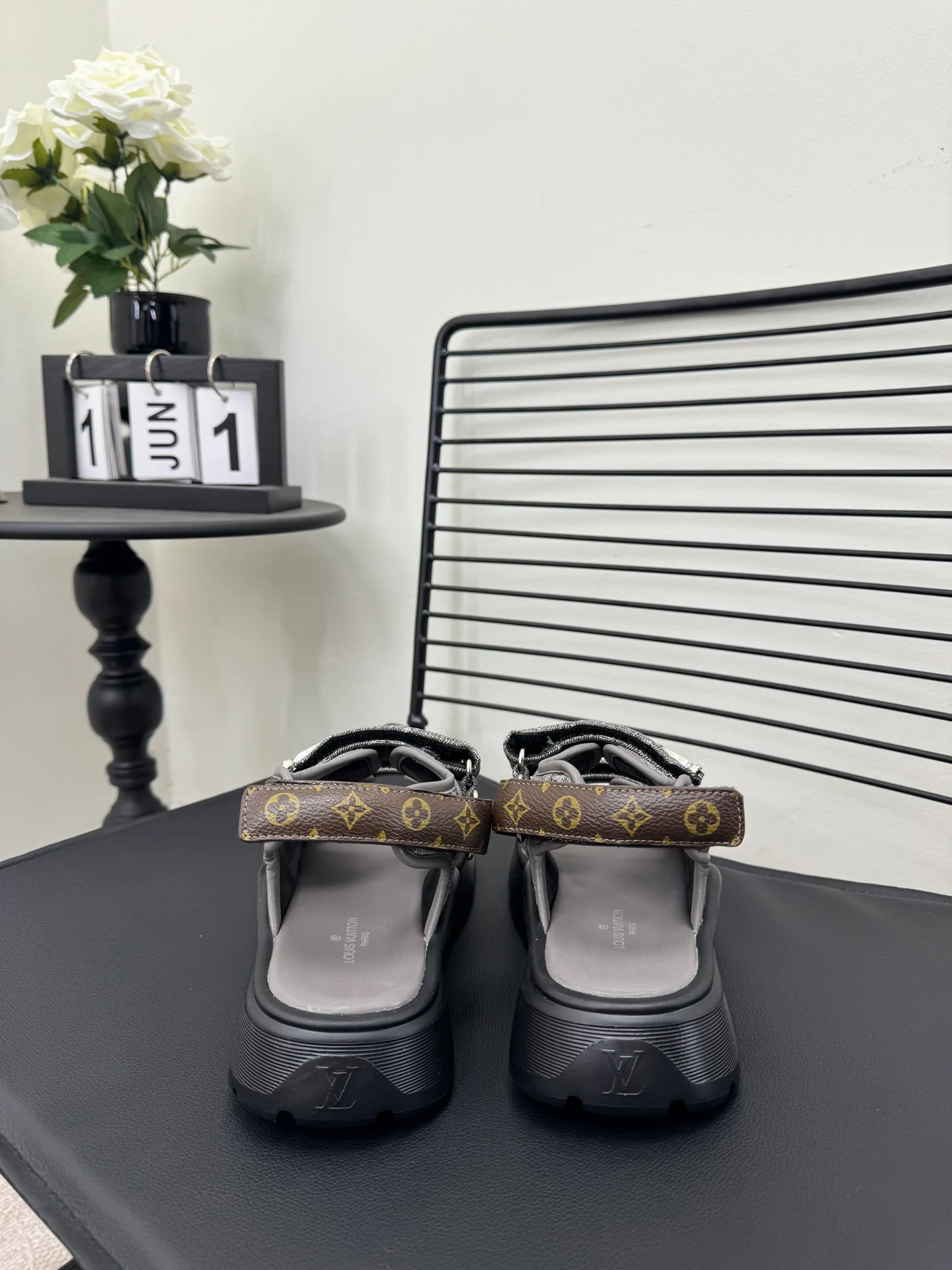 Сандалии Женские Louis Vuitton 11055248