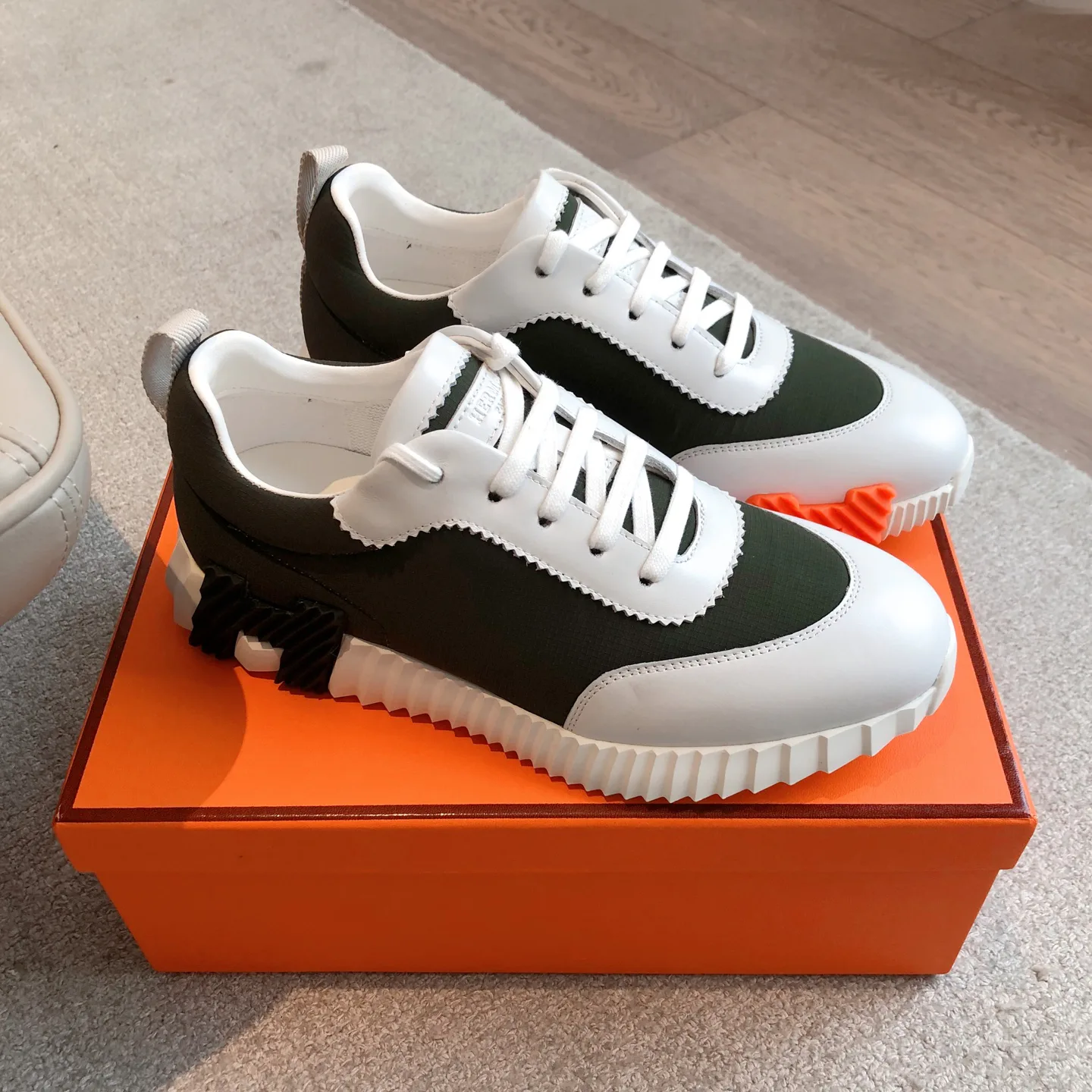 Кроссовки Женские Hermes 1154465