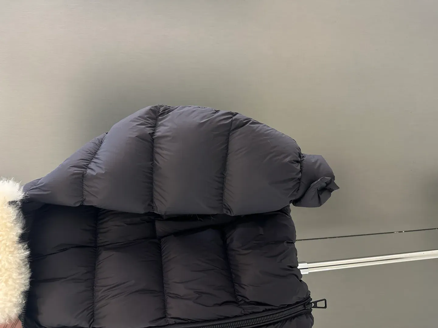 Куртки И Пуховики Женские Miu Miu 1322734