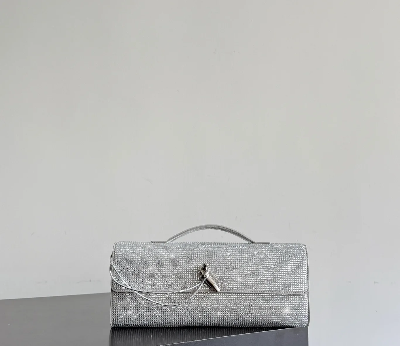 Клатчи Женские Bottega Veneta 12215381