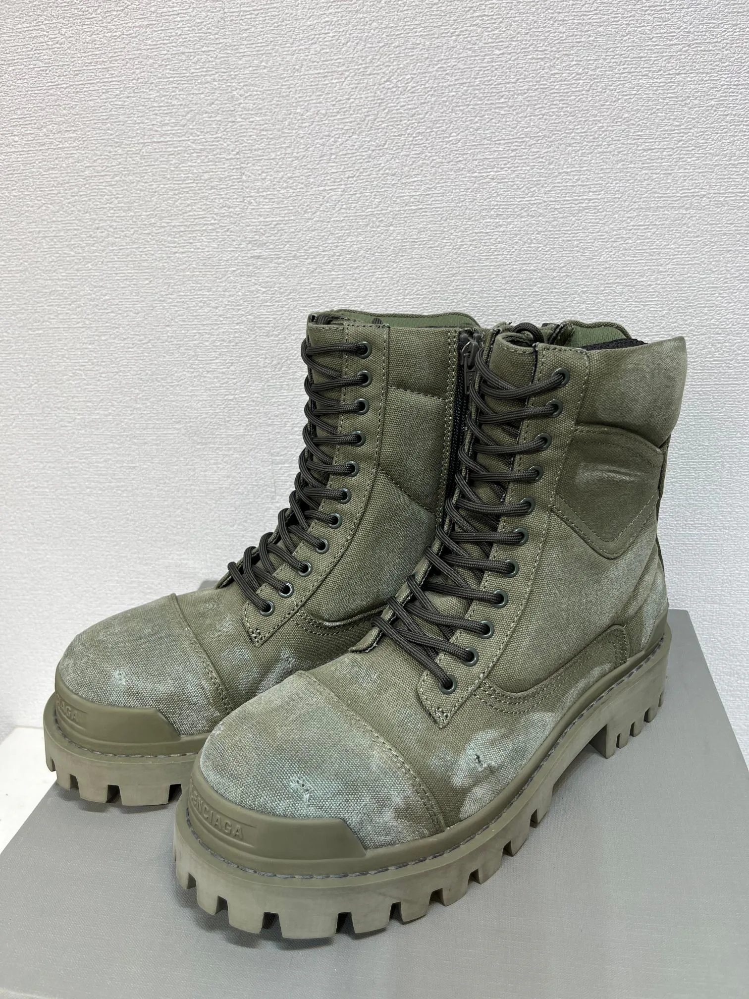 Ботинки Женские Balenciaga 530698