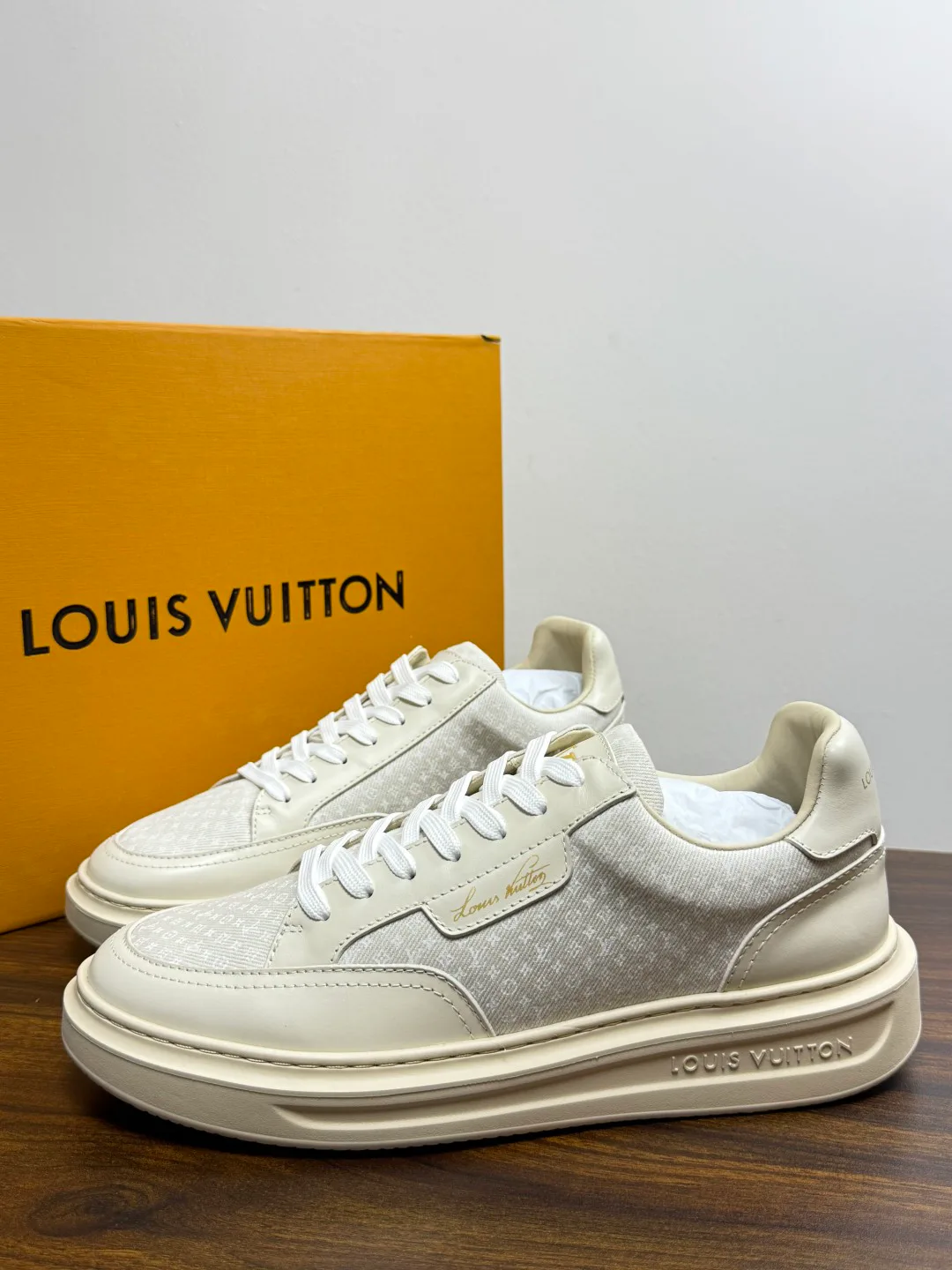 Кроссовки Мужские Louis Vuitton 19623461