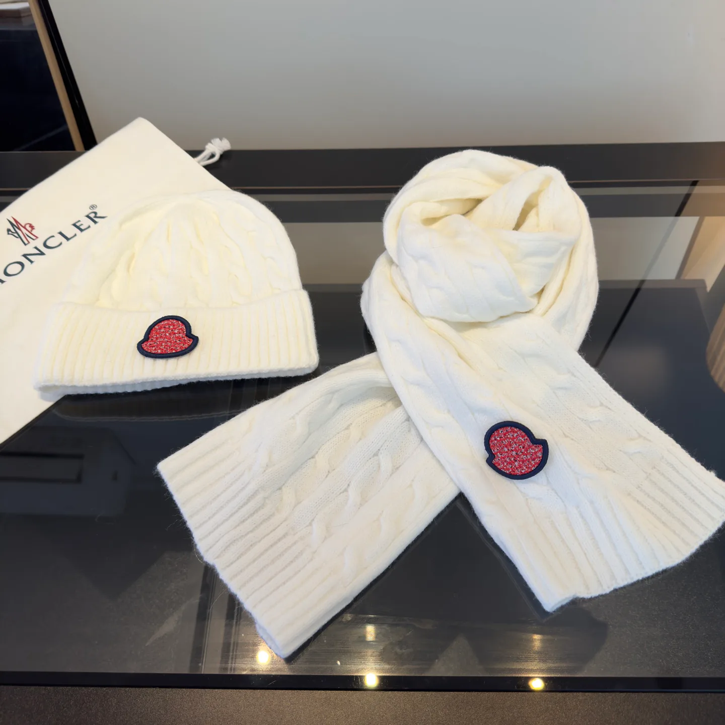 Шарфы Moncler 663357