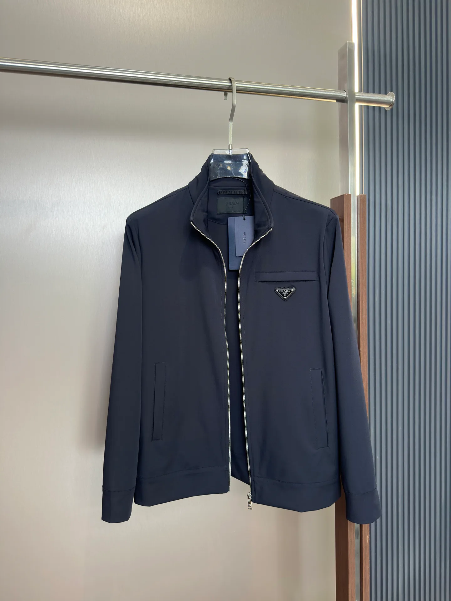 Куртки И Пуховики Мужские Prada 12673467