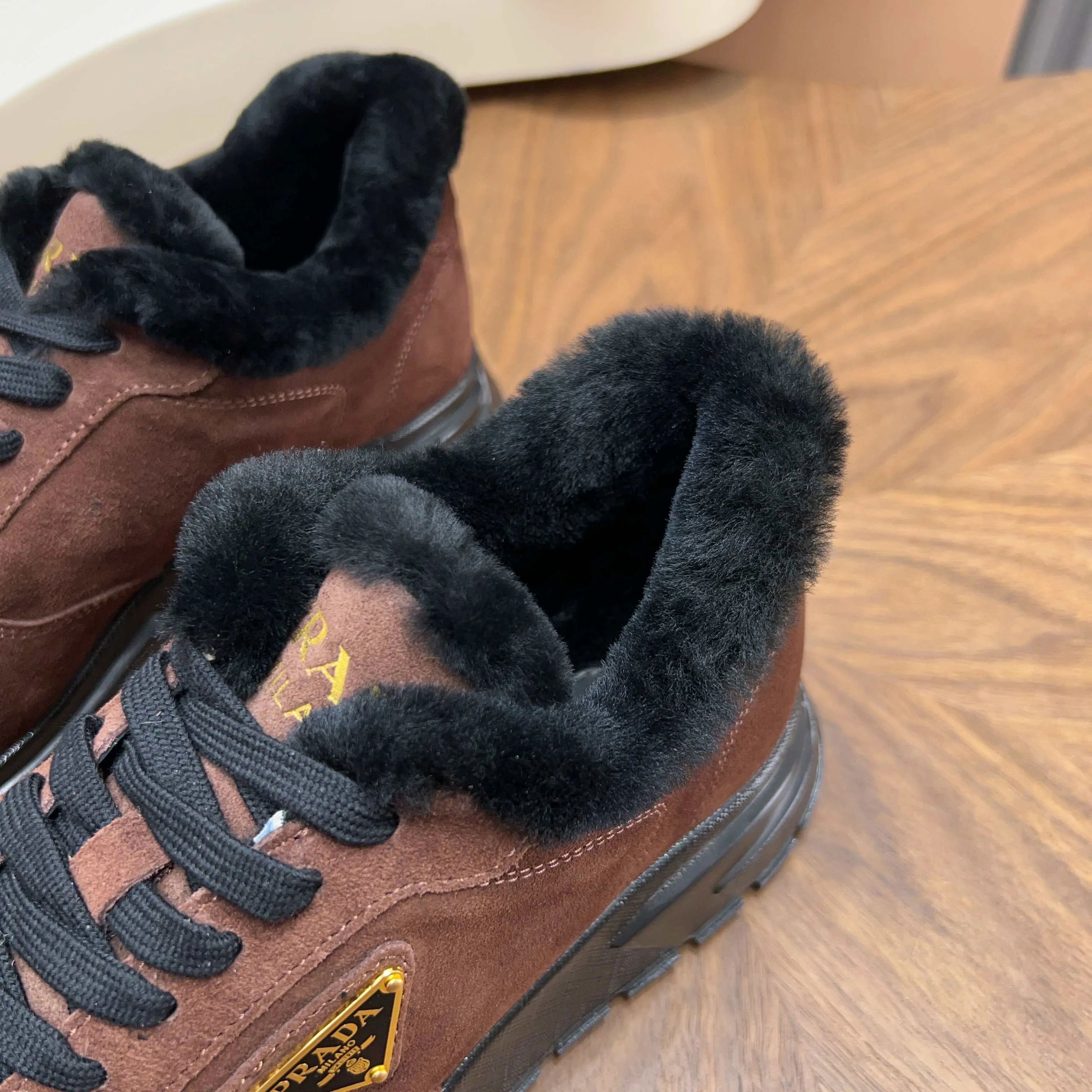 Кроссовки Женские Prada 554572