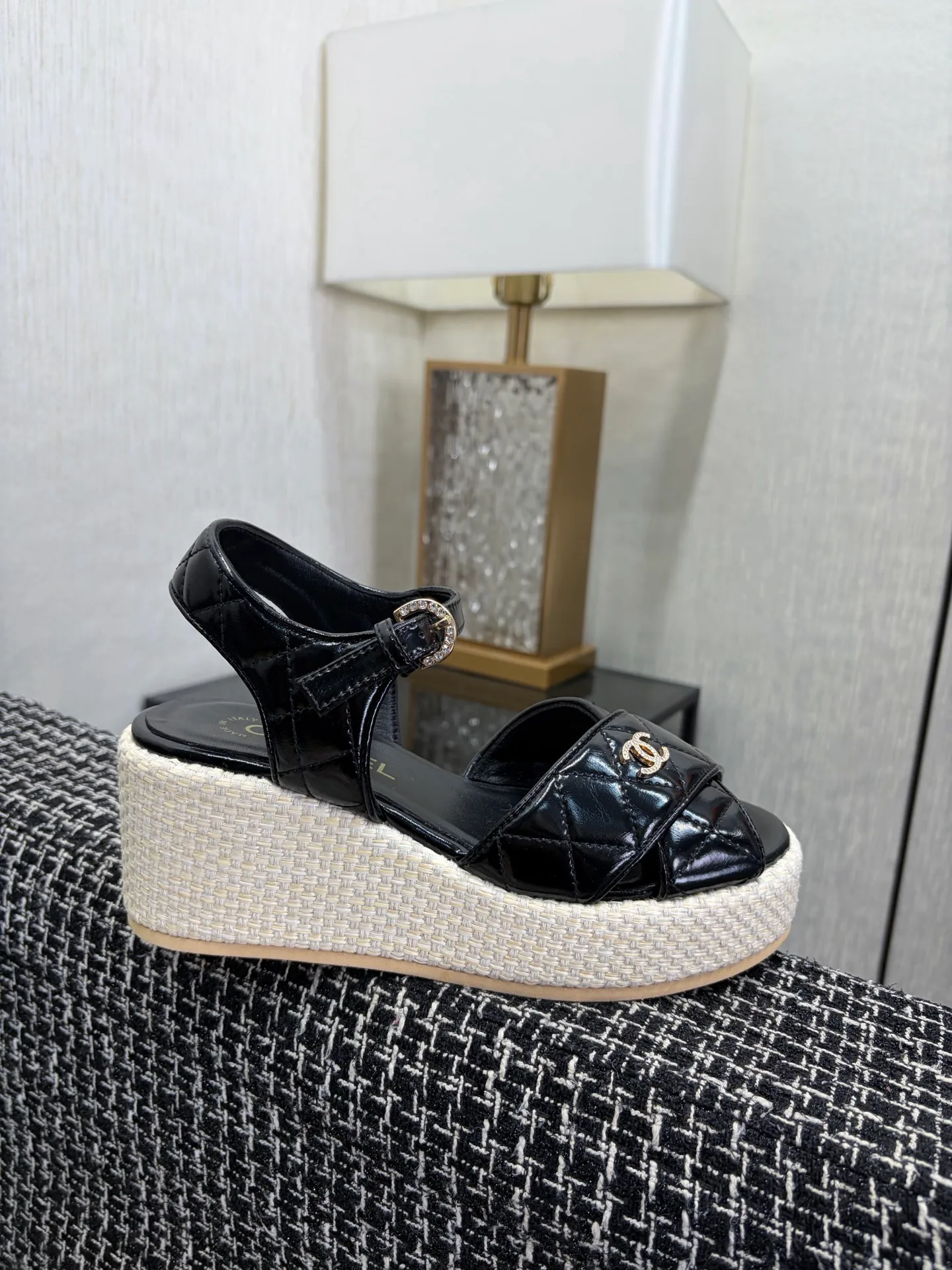 Босоножки Женские Chanel 11627893
