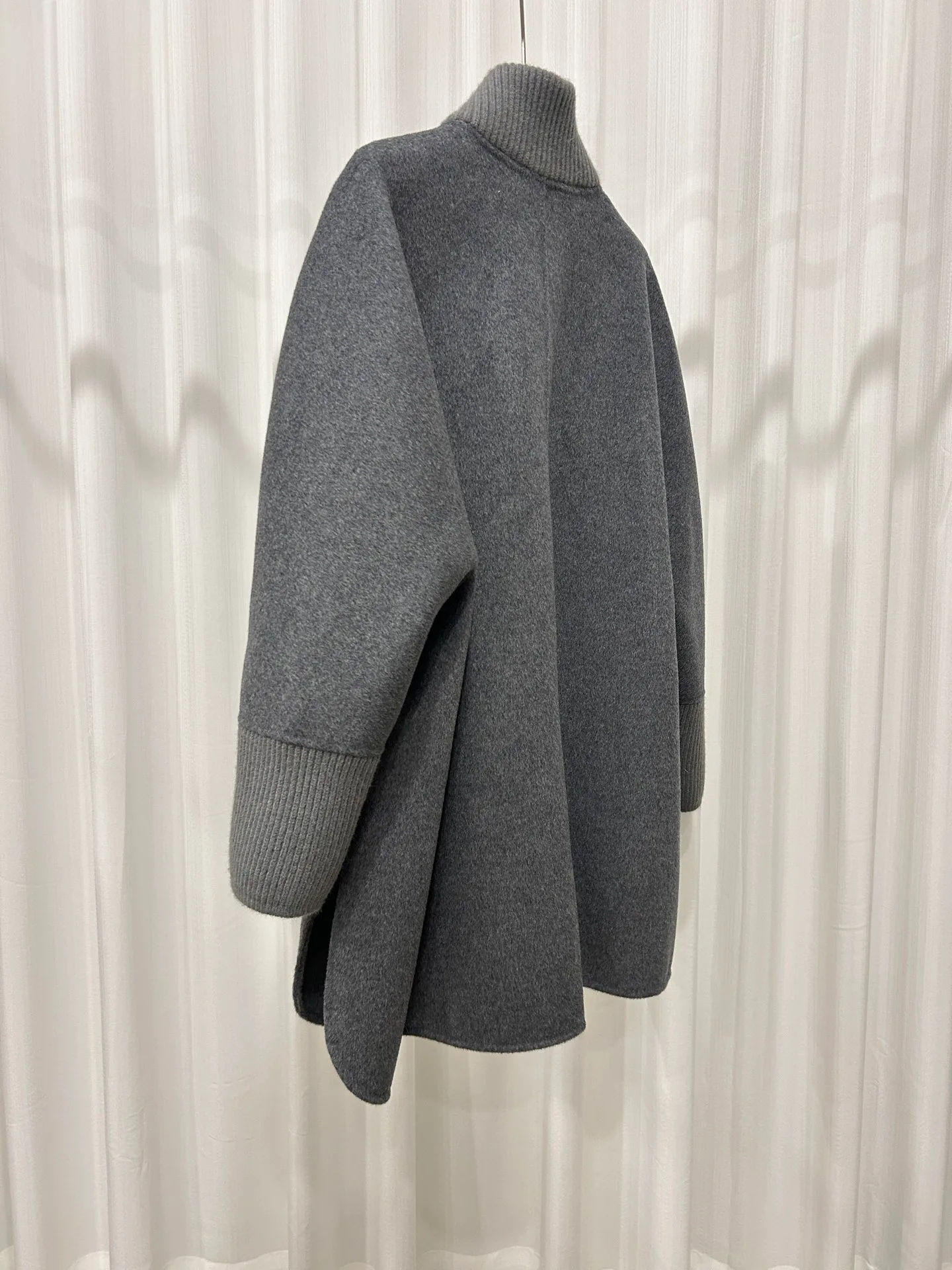 Пальто Женские Loro Piana 18888110