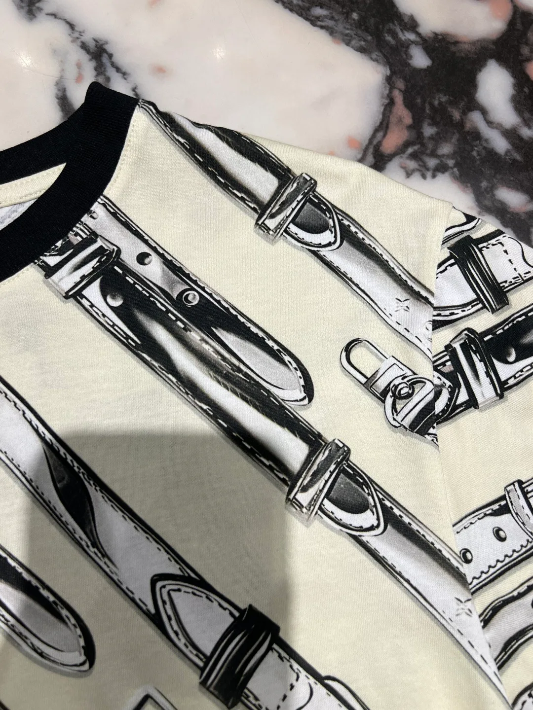 Футболки Женские Louis Vuitton 16920154