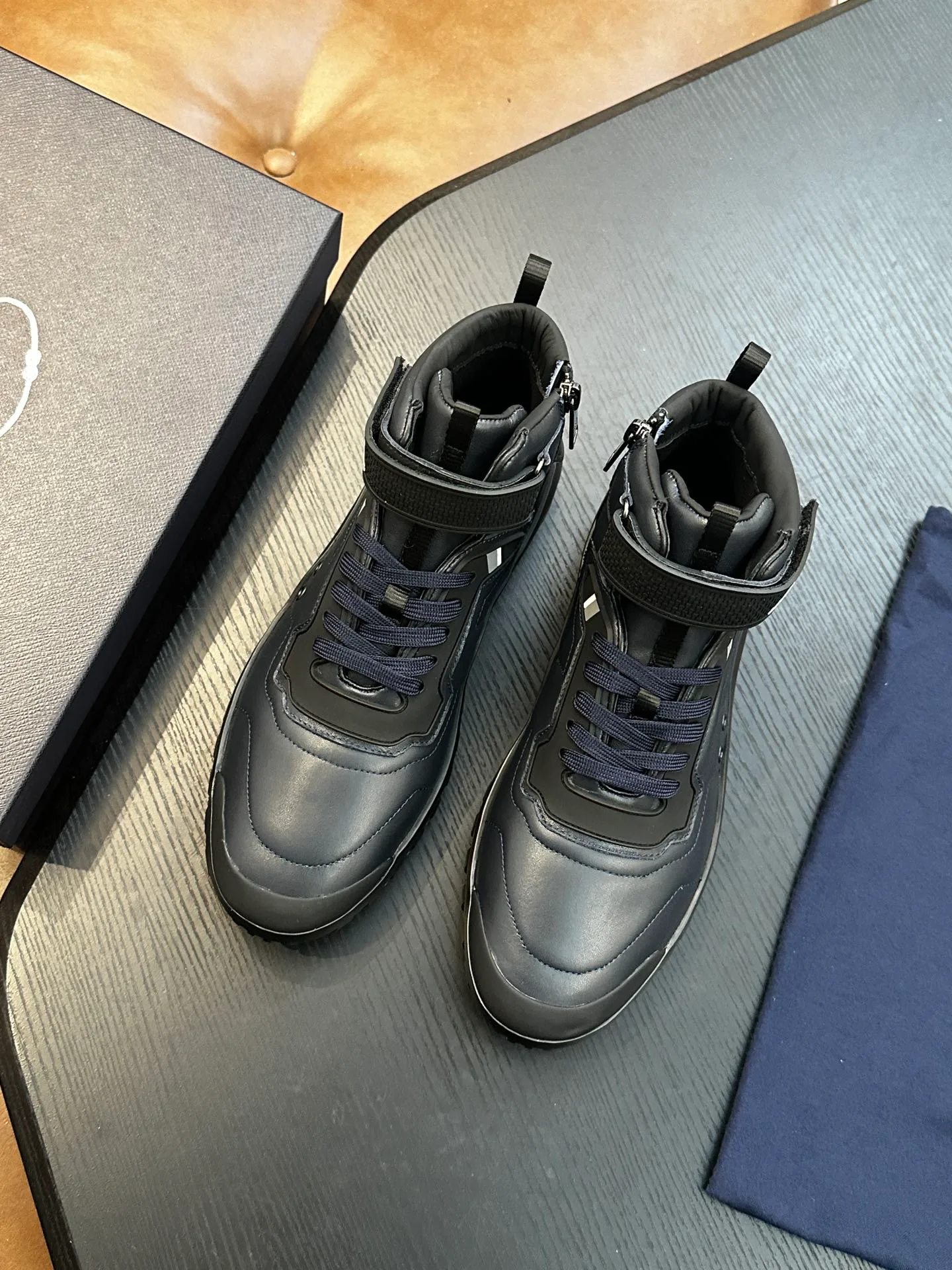 Кроссовки Мужские Prada 405039