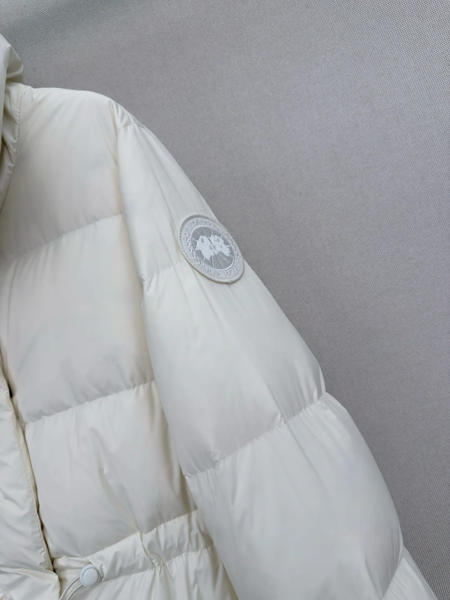 Куртки И Пуховики Женские Canada Goose 18600933