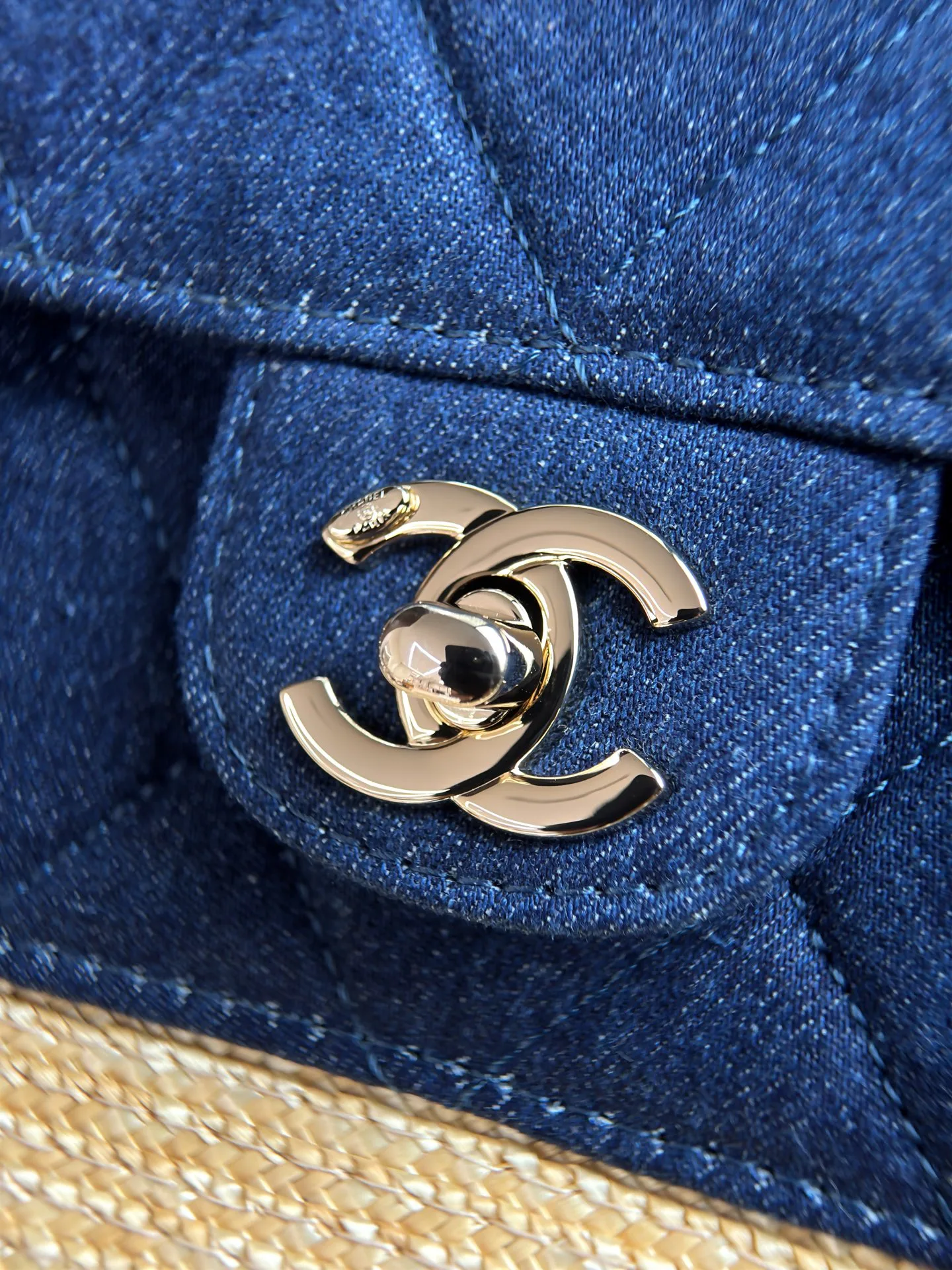 Классические Сумки Женские Chanel 17424336
