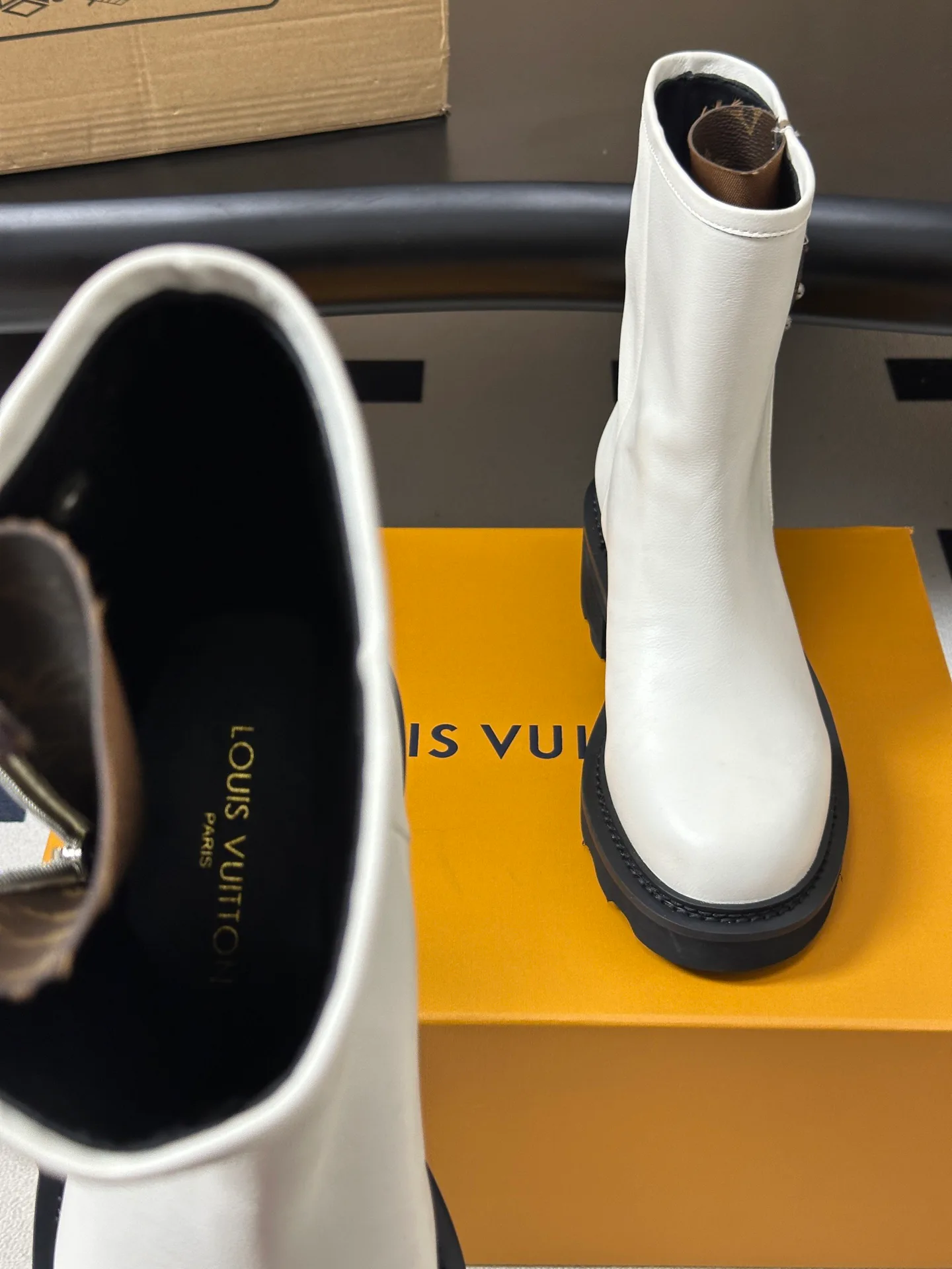 Ботильоны Женские Louis Vuitton 18392527
