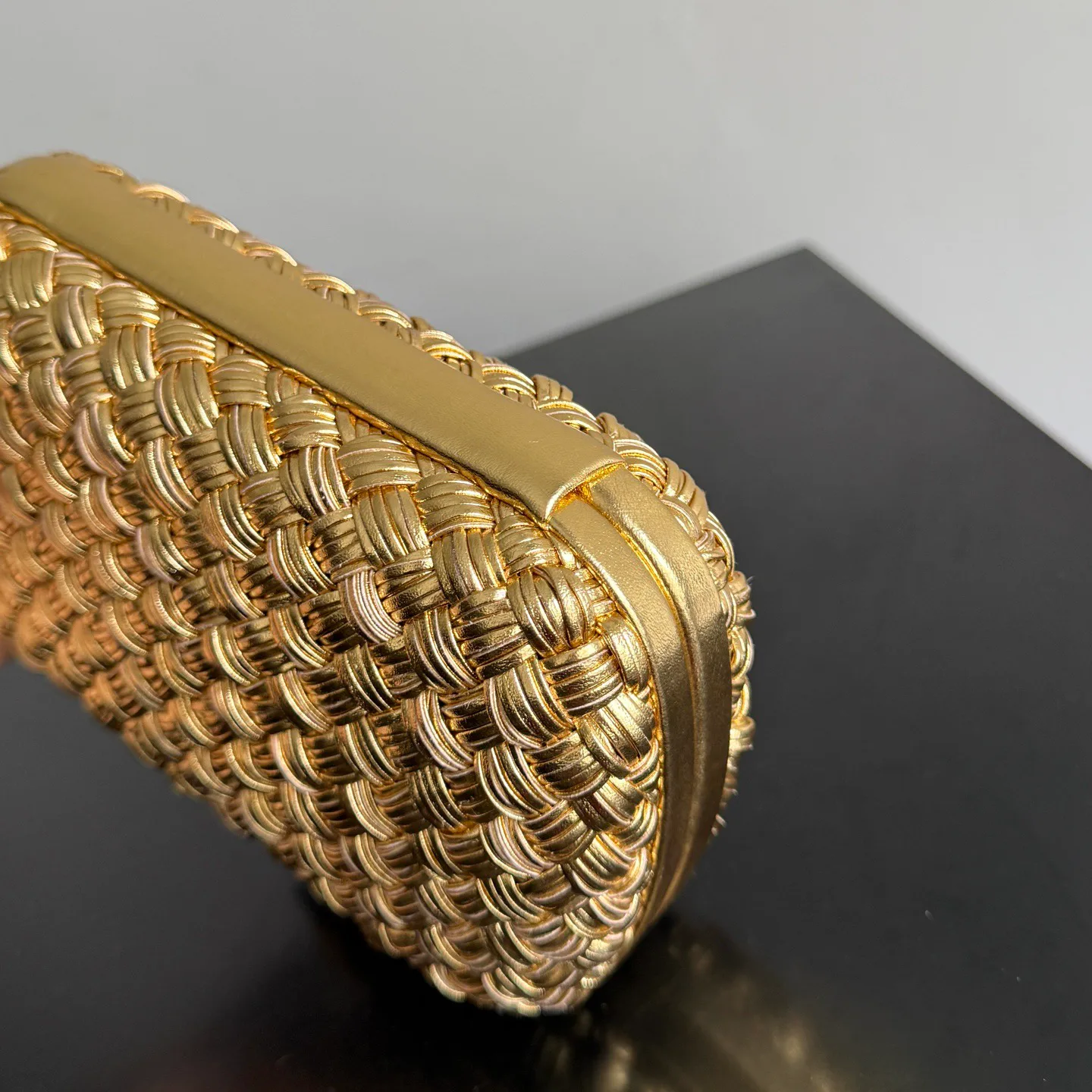 Клатчи Женские Bottega Veneta 17313238