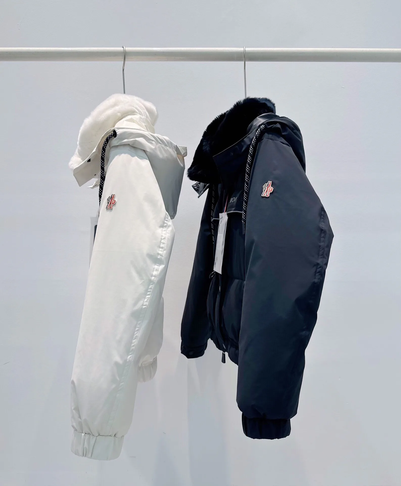 Куртки И Пуховики Женские Moncler 18710272