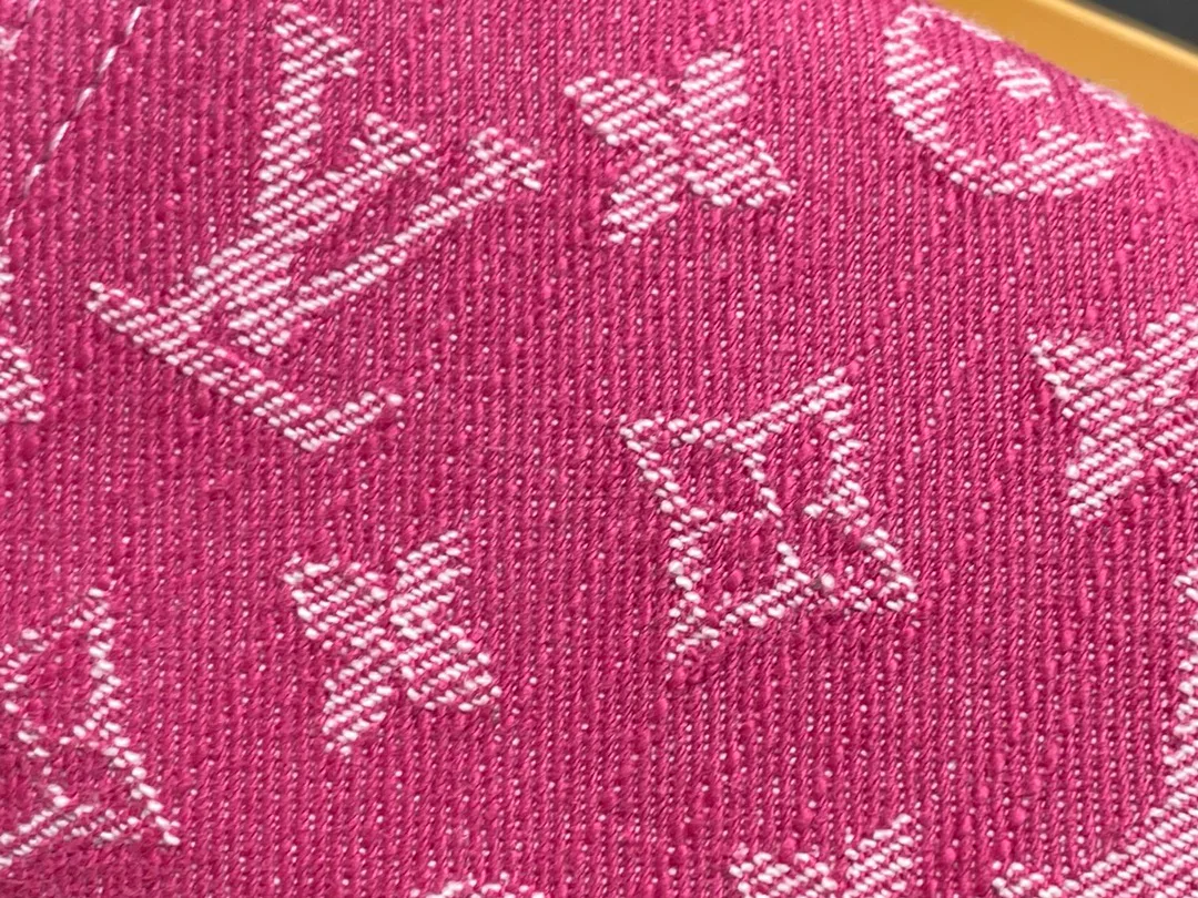 Клатчи Женские Louis Vuitton 11778091