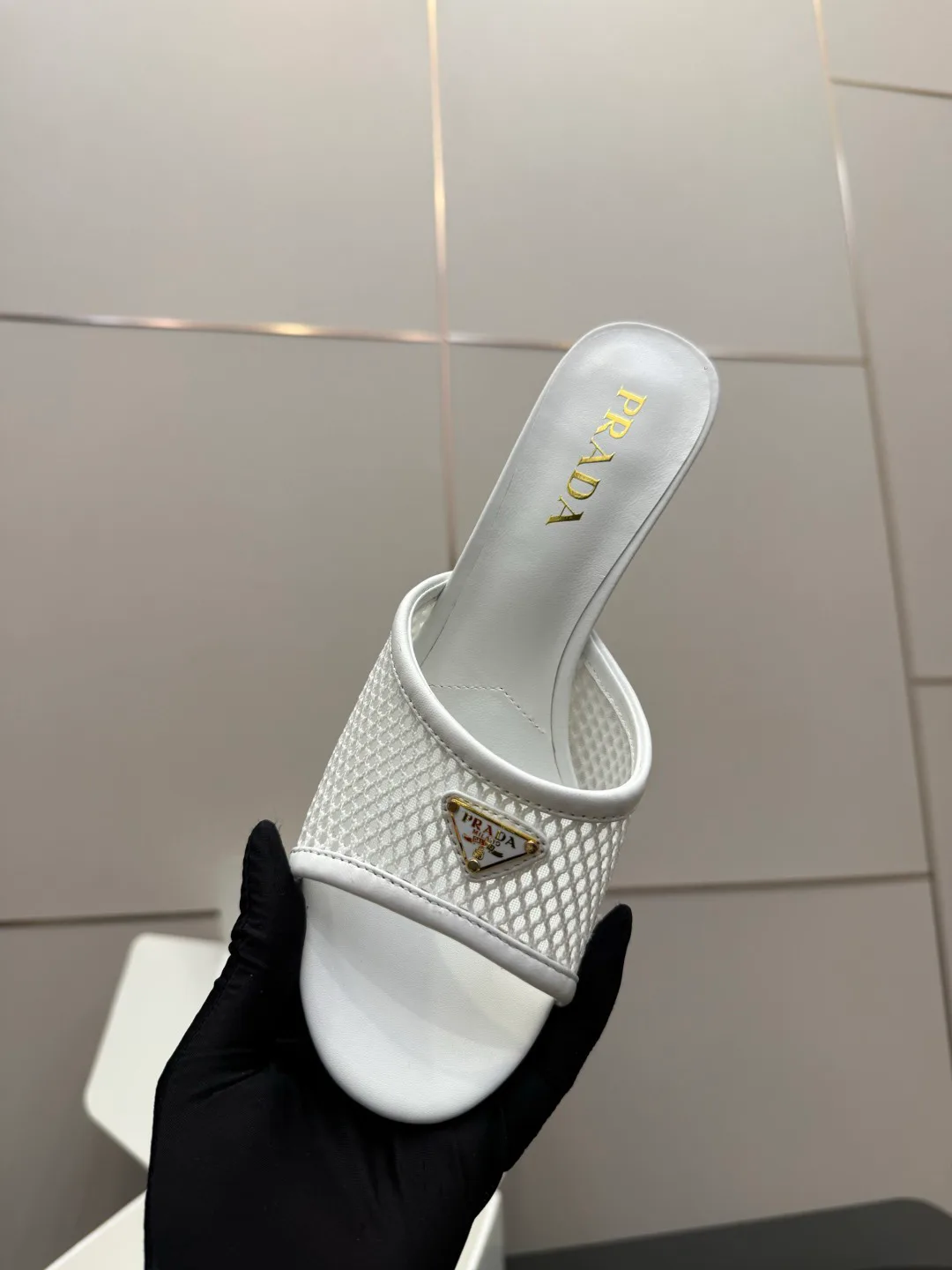 Босоножки Женские Prada 13461668