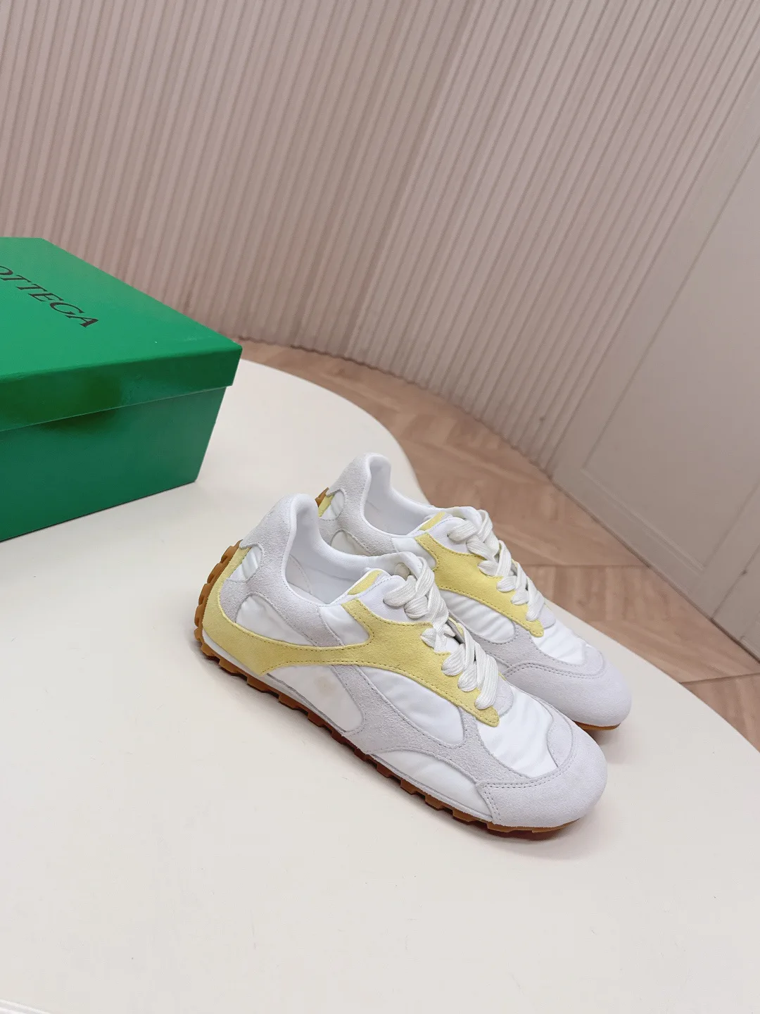 Кроссовки Женские Bottega Veneta 13132842