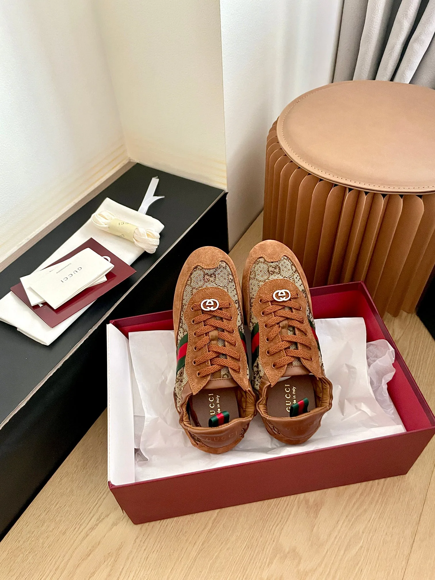 Кроссовки Женские Gucci 941867