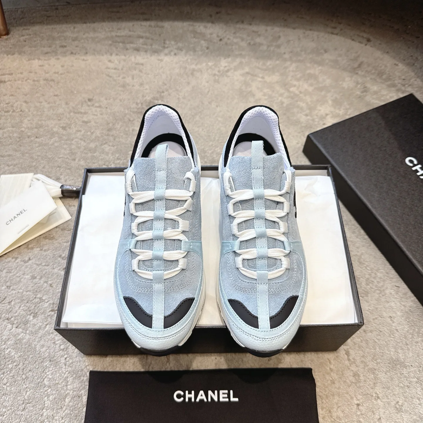 Кроссовки Женские Chanel 1137362